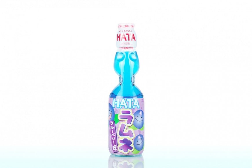 Boisson gazeuse Ramune myrtille 200ml Hatakosen