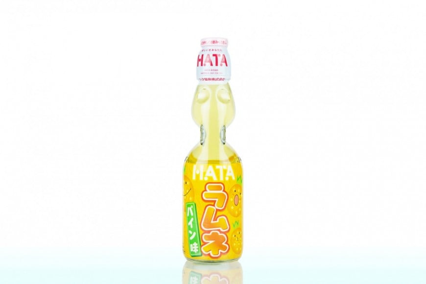 Soda japonaise Ramune Ananas 200ml HATAKOSEN