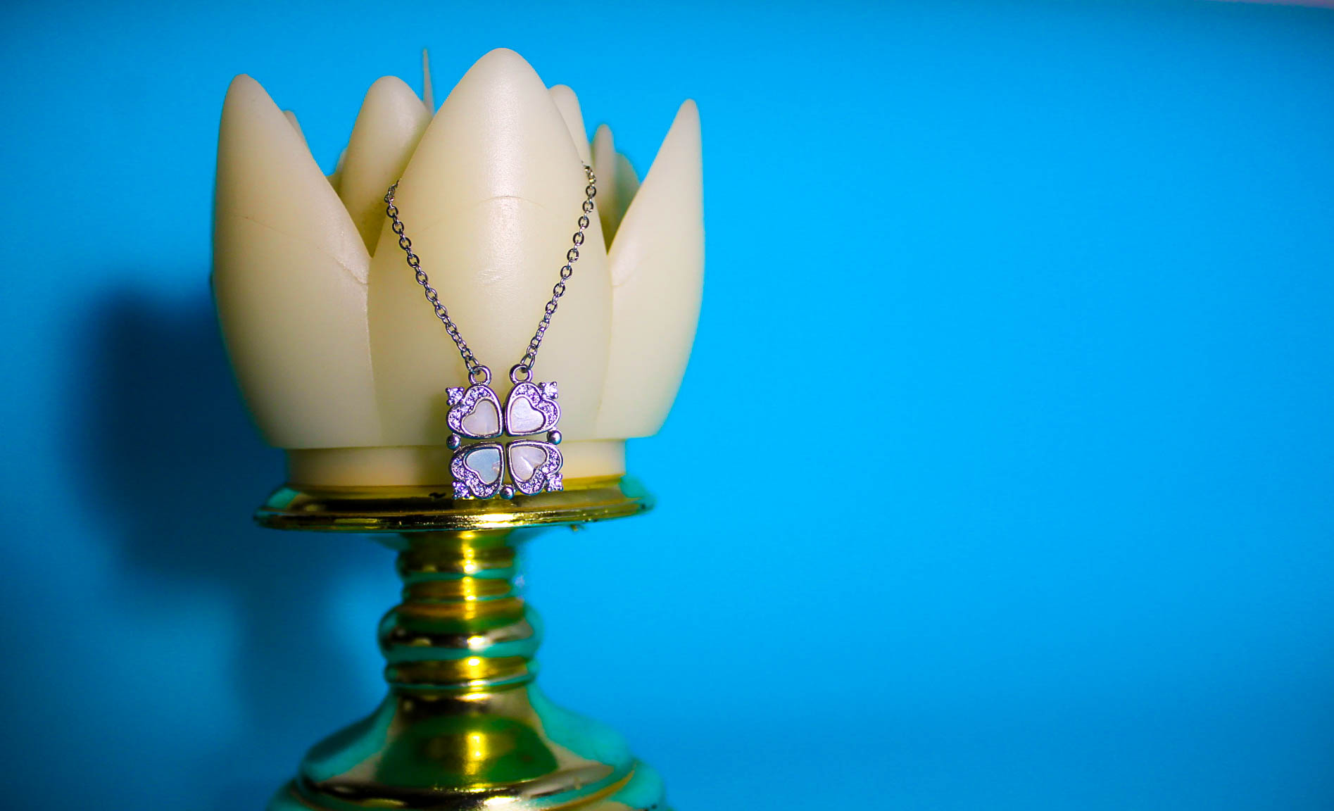 Elegant Clover Necklace