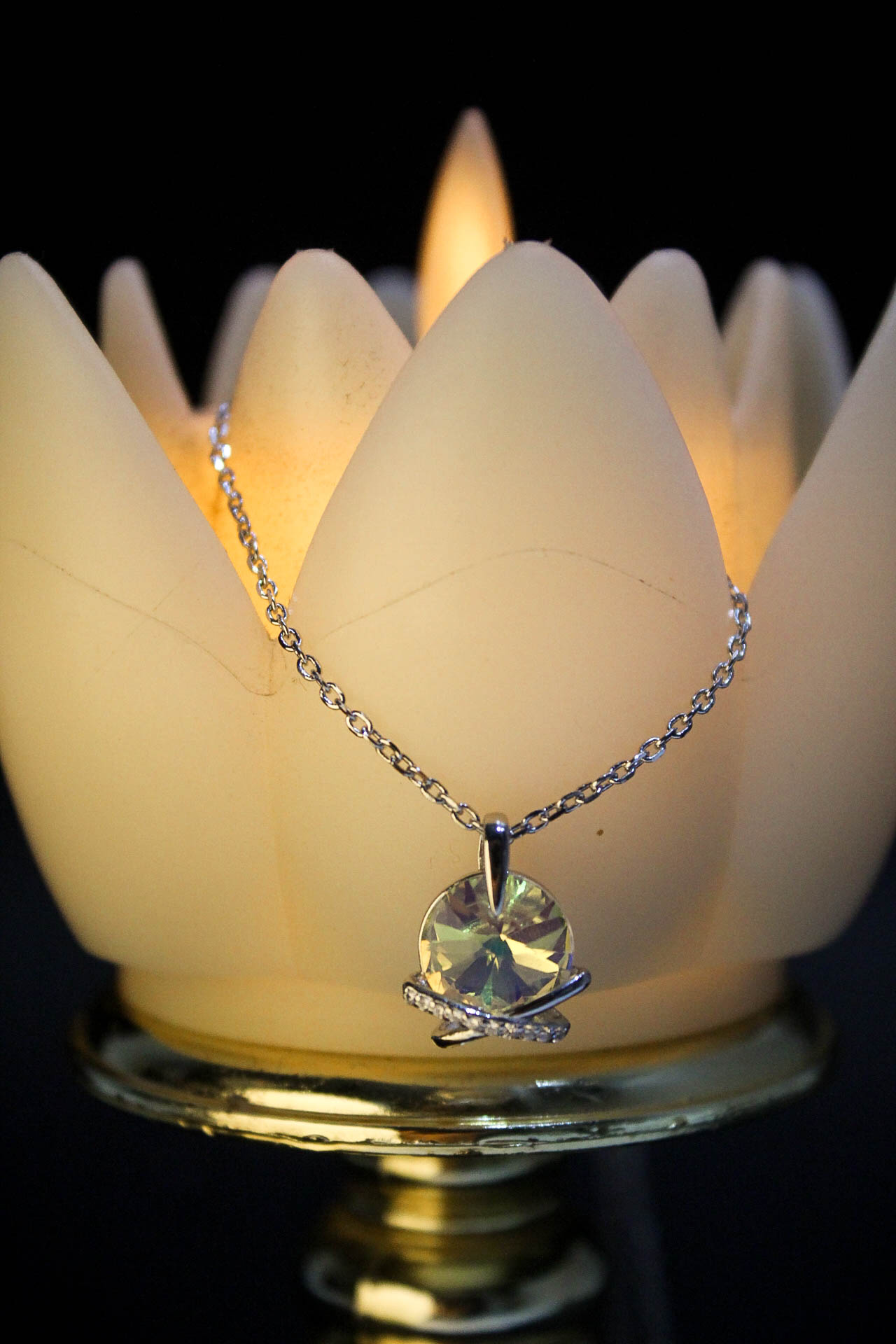 Elegant Crystal Necklace