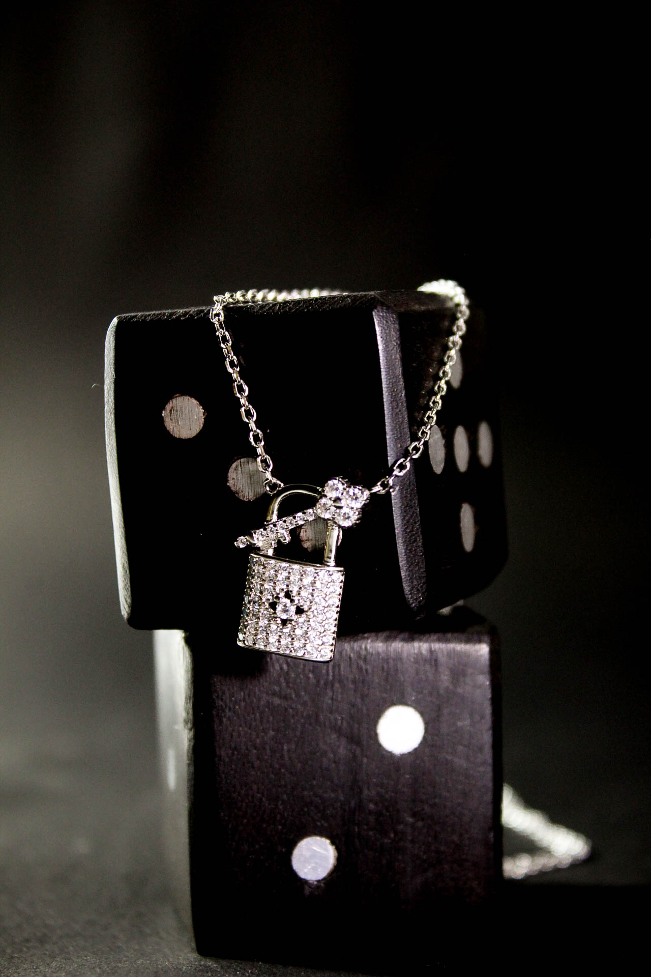 Elegant Lock Pendant Necklace