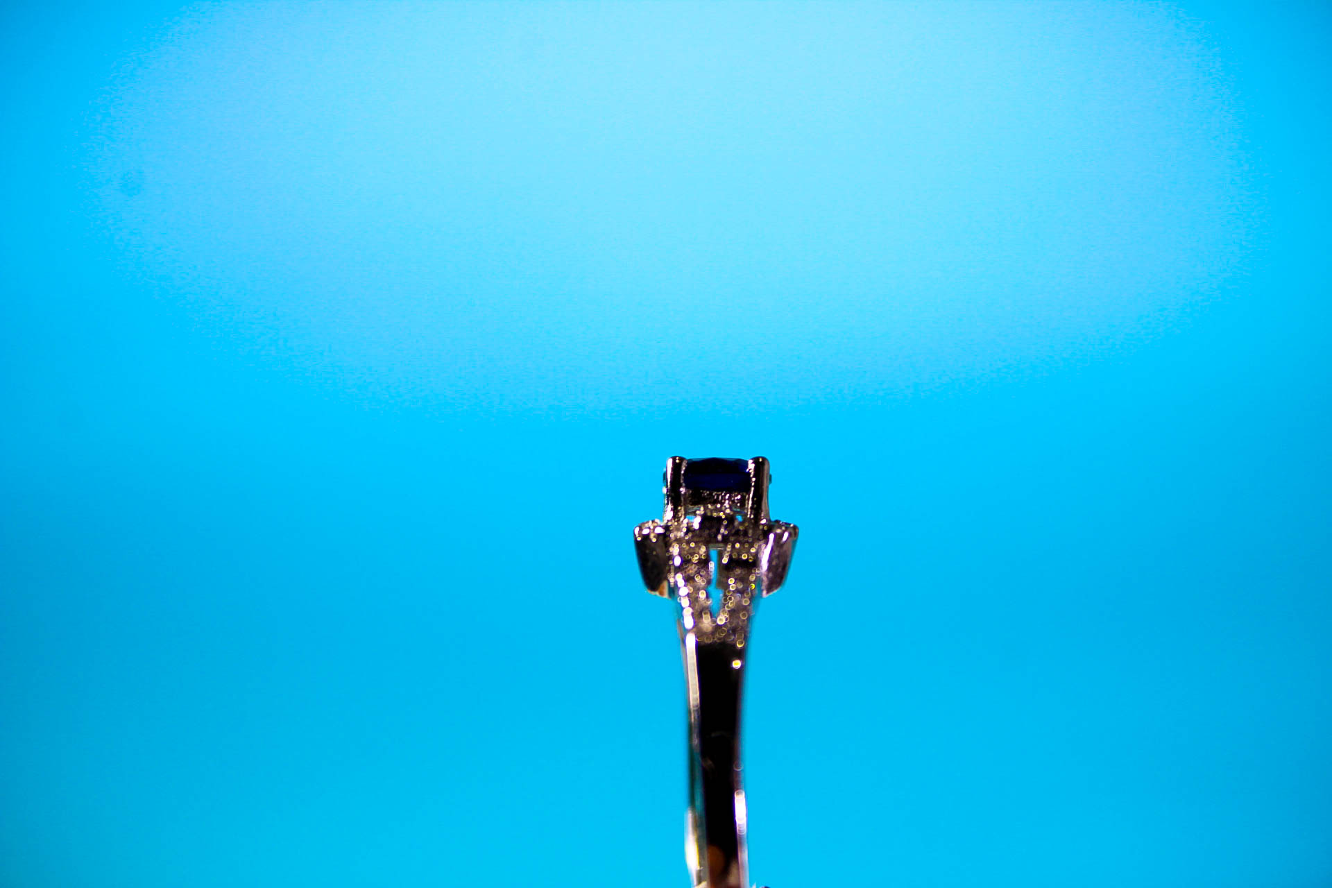 Elegant Sapphire Ring