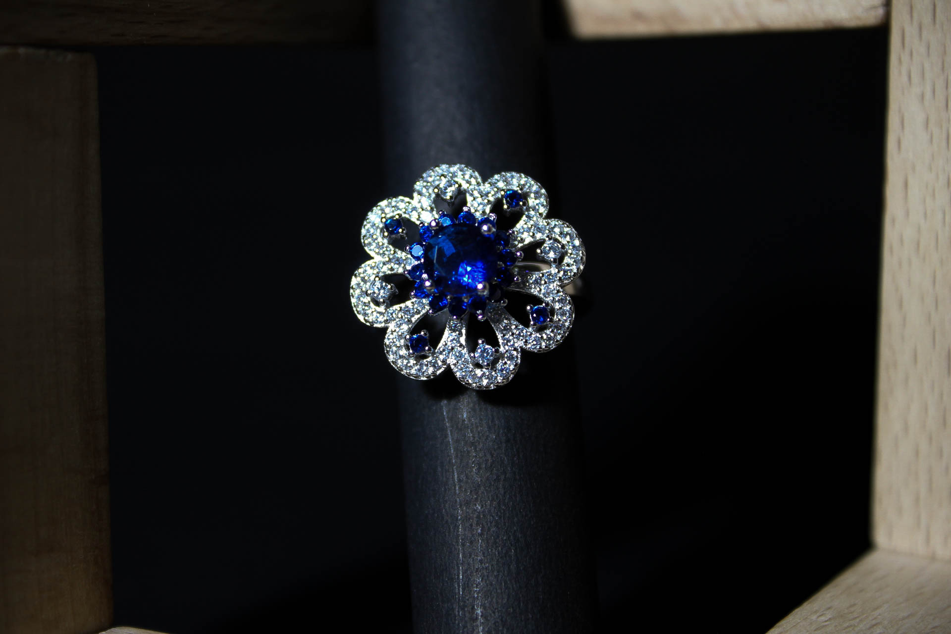 Rotating Sapphire and Diamond Flower Ring