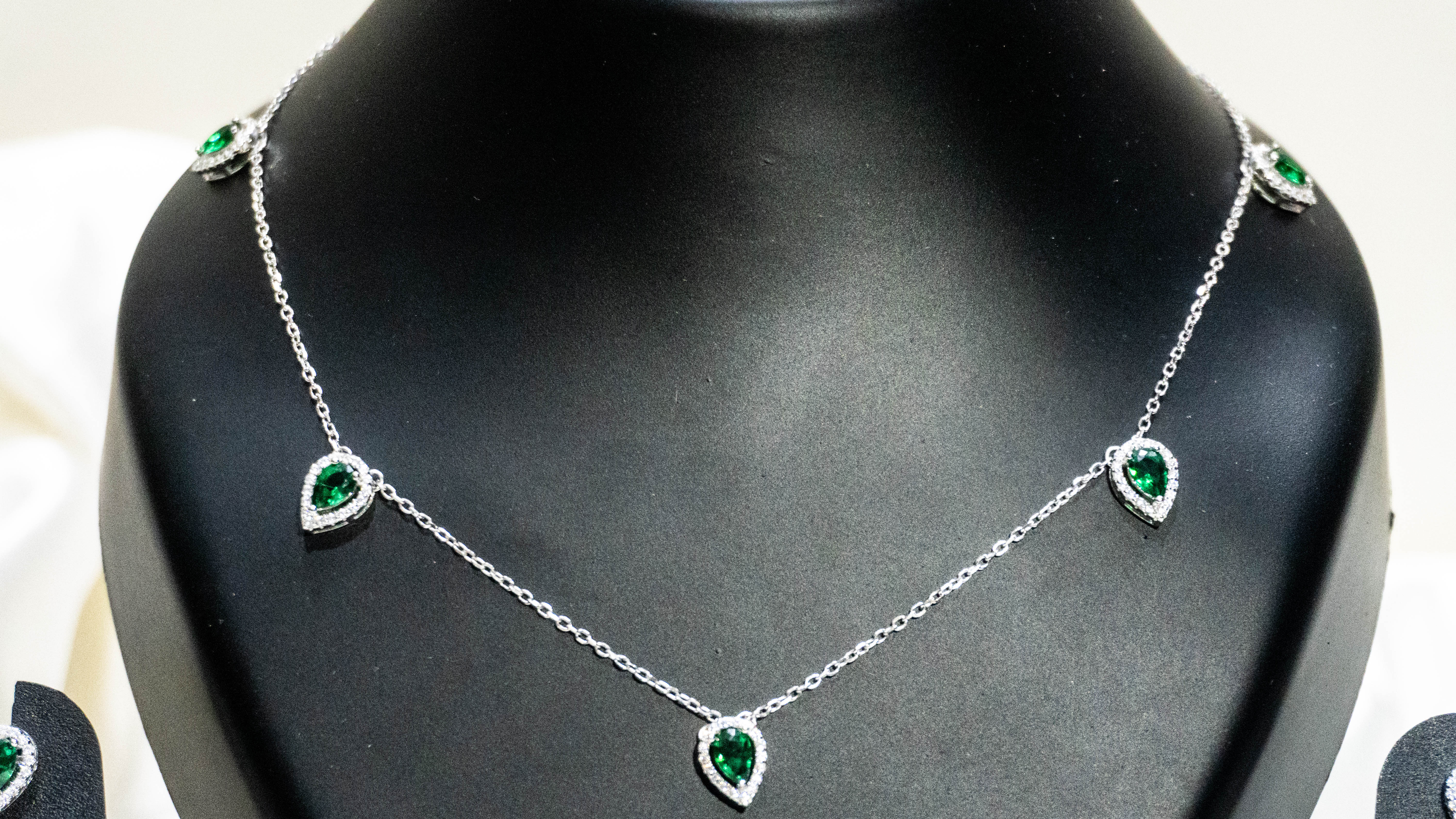 Elegant Chain Necklace Set