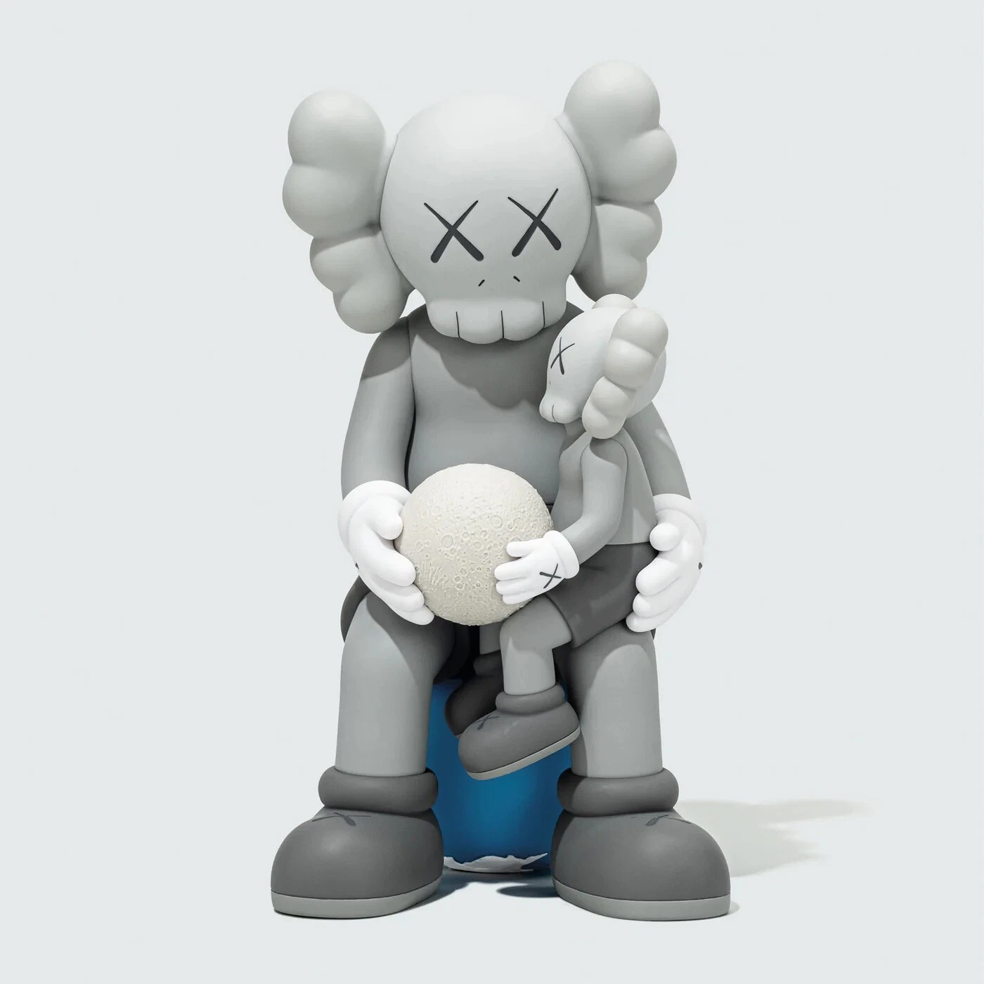  KAWS HOLIDAY THAILAND GREY