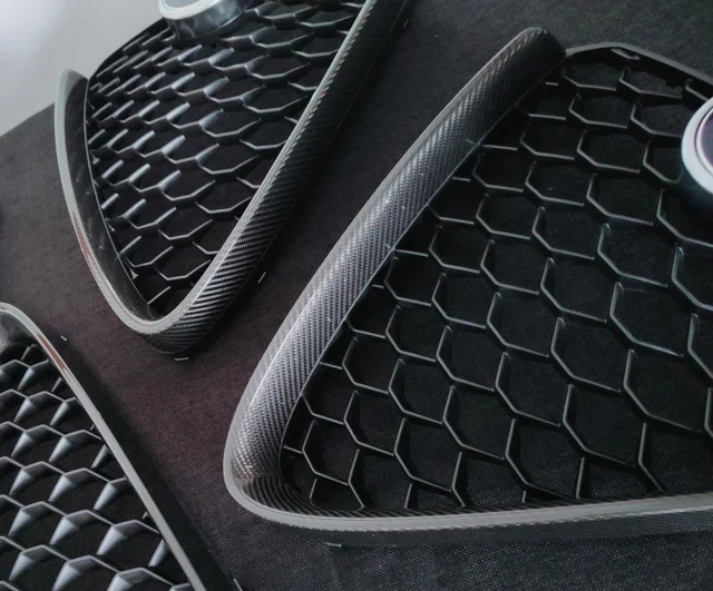 SCUDO ORIGINALE GIULIA IN CARBONIO