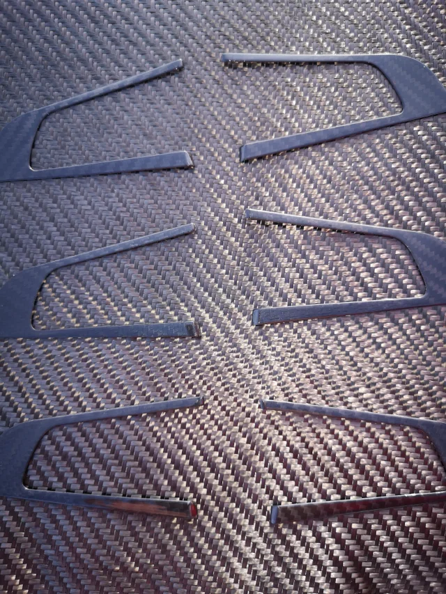 COVER CONTORNI TASTI VOLANTE