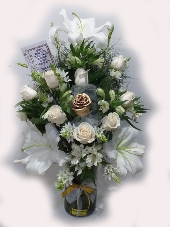 Flores Blancas Premium + Rosa Dorada + Florero