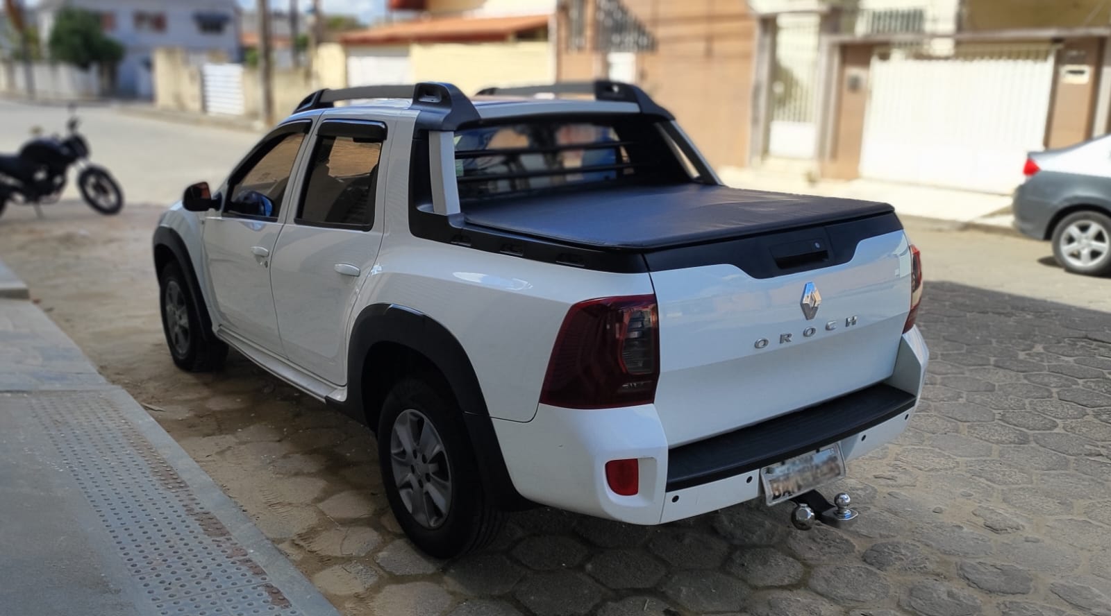 RENAULT DUSTER OROCH 1.6 - 2016