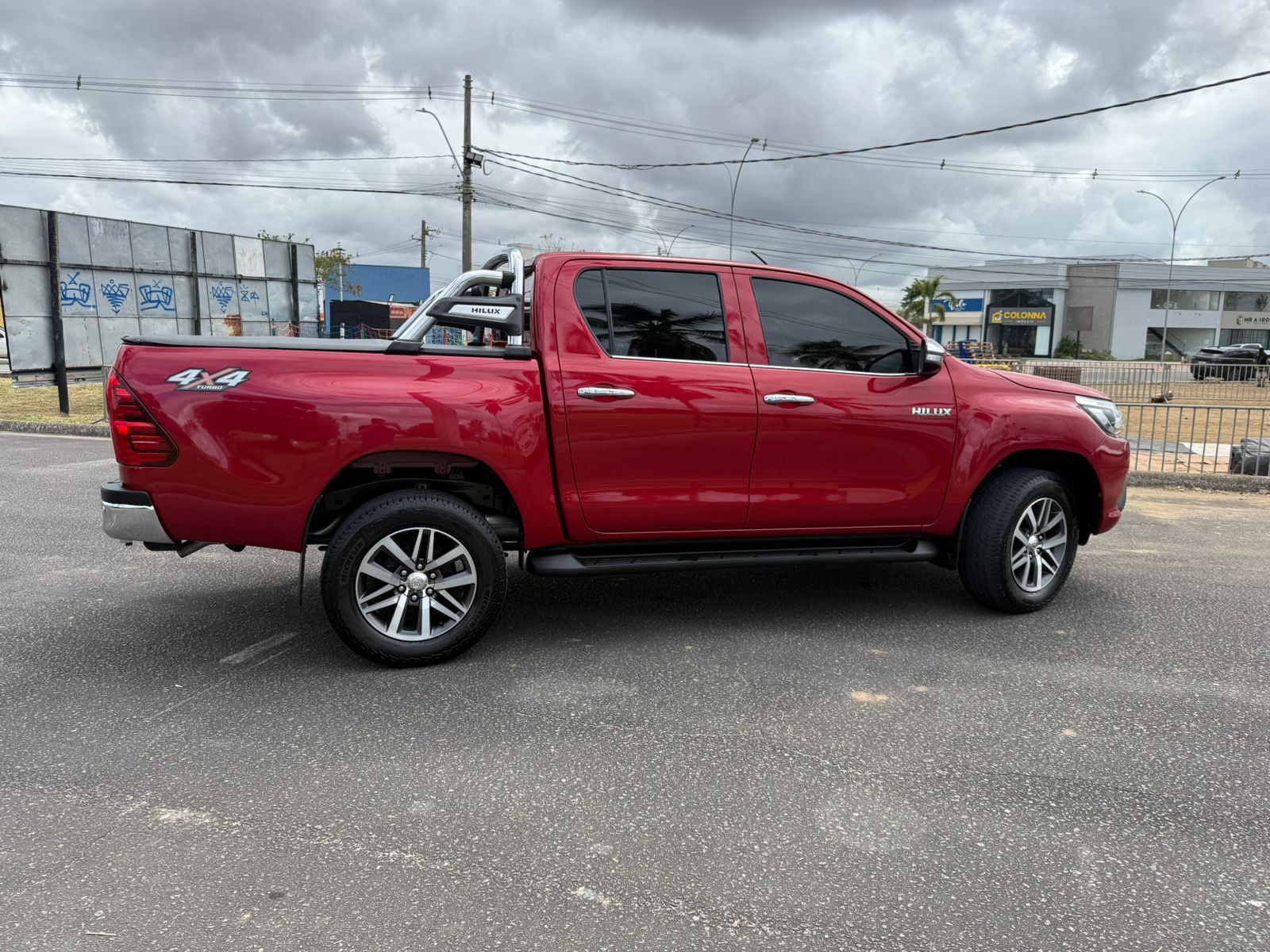 HILUX SRX 2016/2017 - VERMELHA