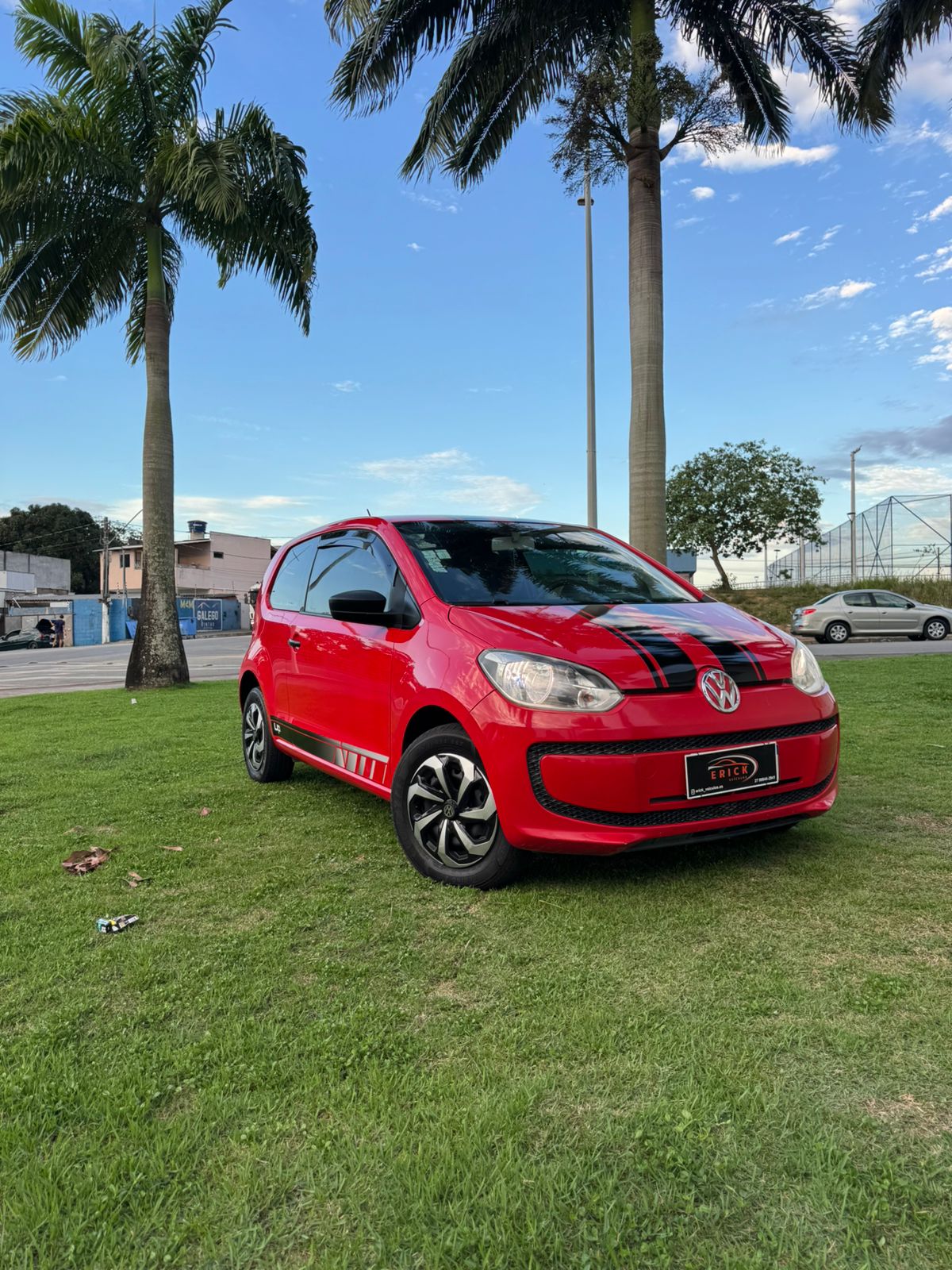 UP TAKE 2015 (2 PORTAS) - VERMELHO