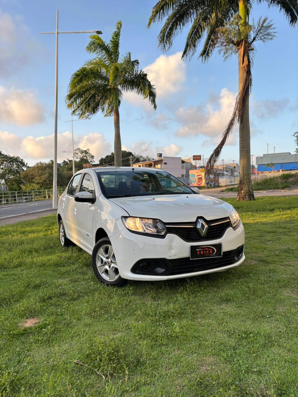 RENAULT LOGAN EXPRESSION 1.0 - BRANCO