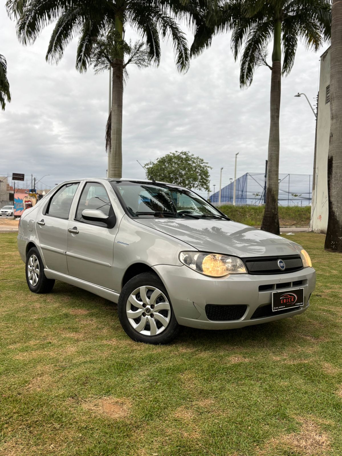 FIAT SIENA CELEBRATION 1.0 - 2008 - PRATA