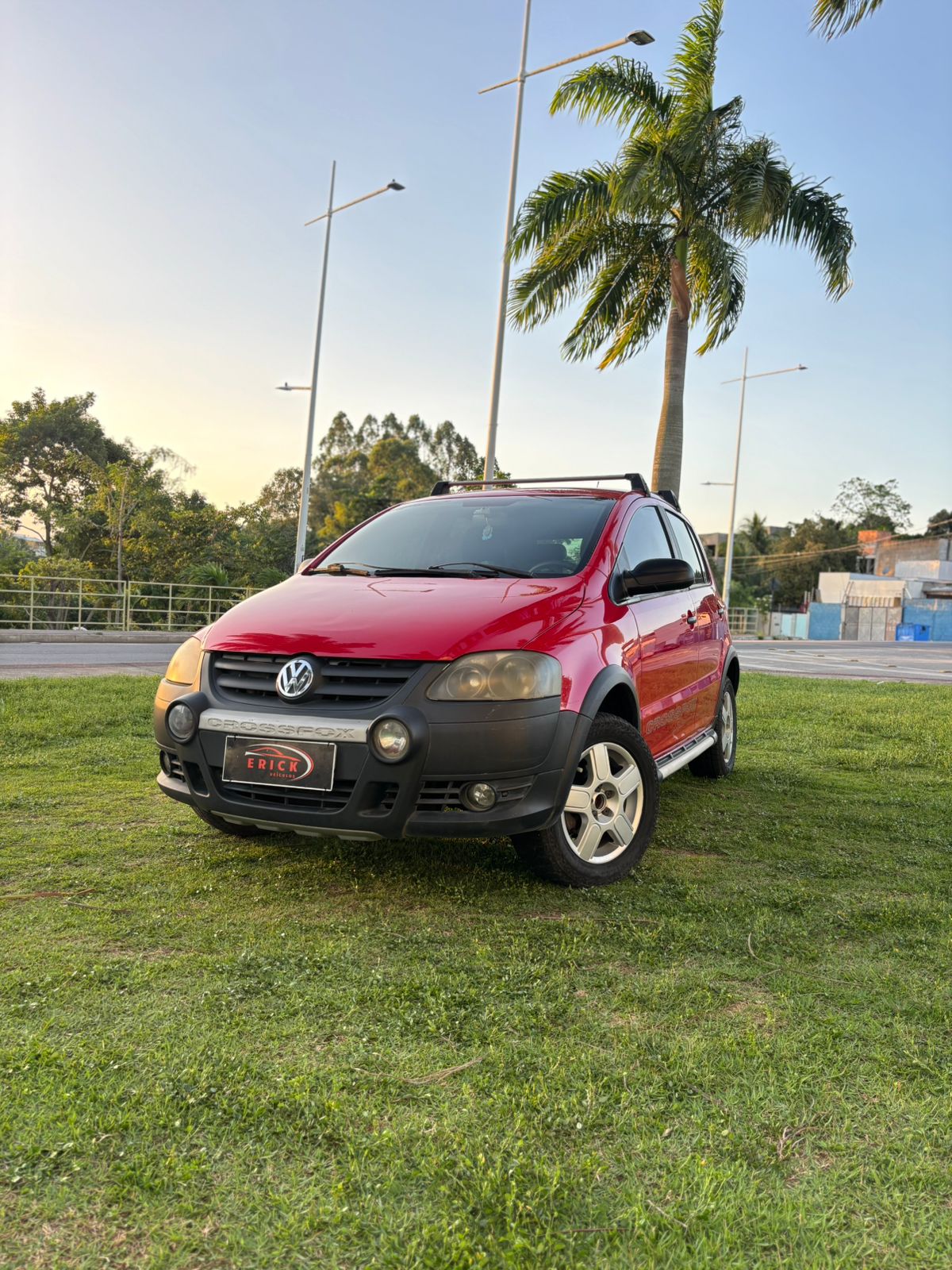 VW CROSSFOX 2008-09 - VERMELHO