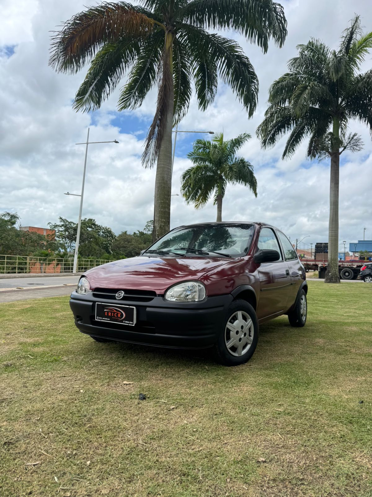 GM CORSA SUPER (2 PORTAS) - VERMELHO