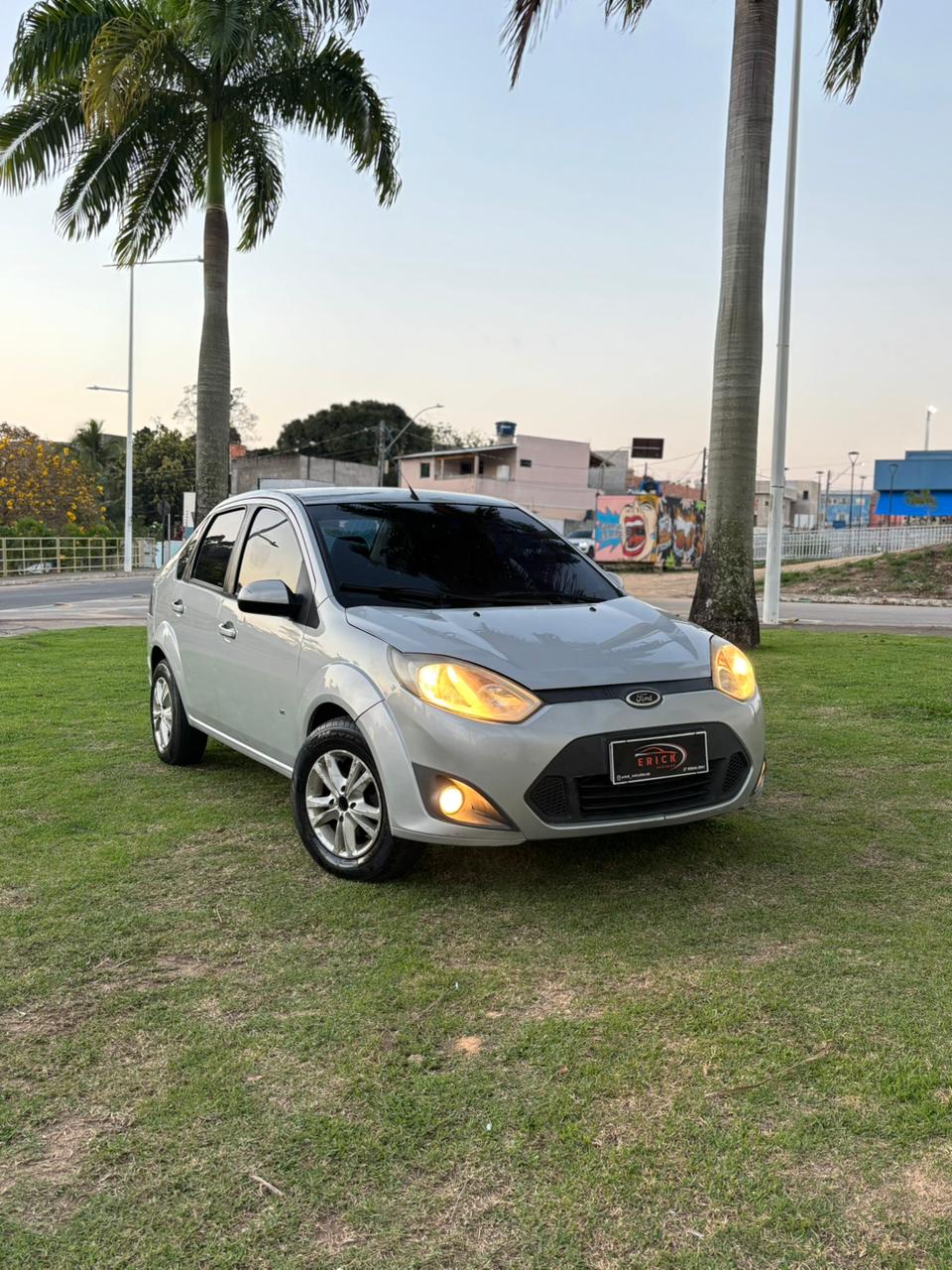 FORD FIESTA 1.6 2014 - PRATA