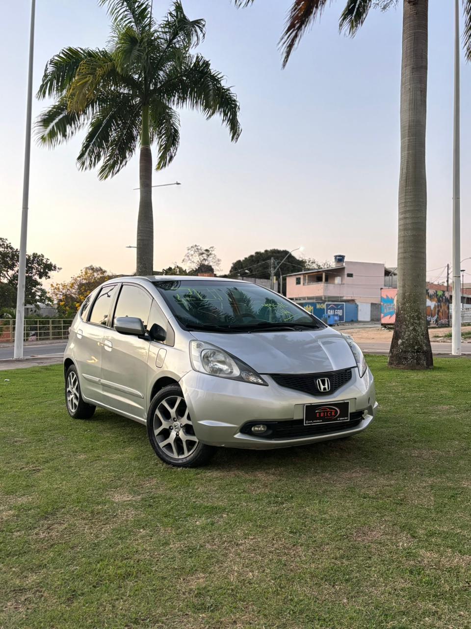 HONDA FIT LX 1.4 AUTPMÁTICO 2011 - PRATA