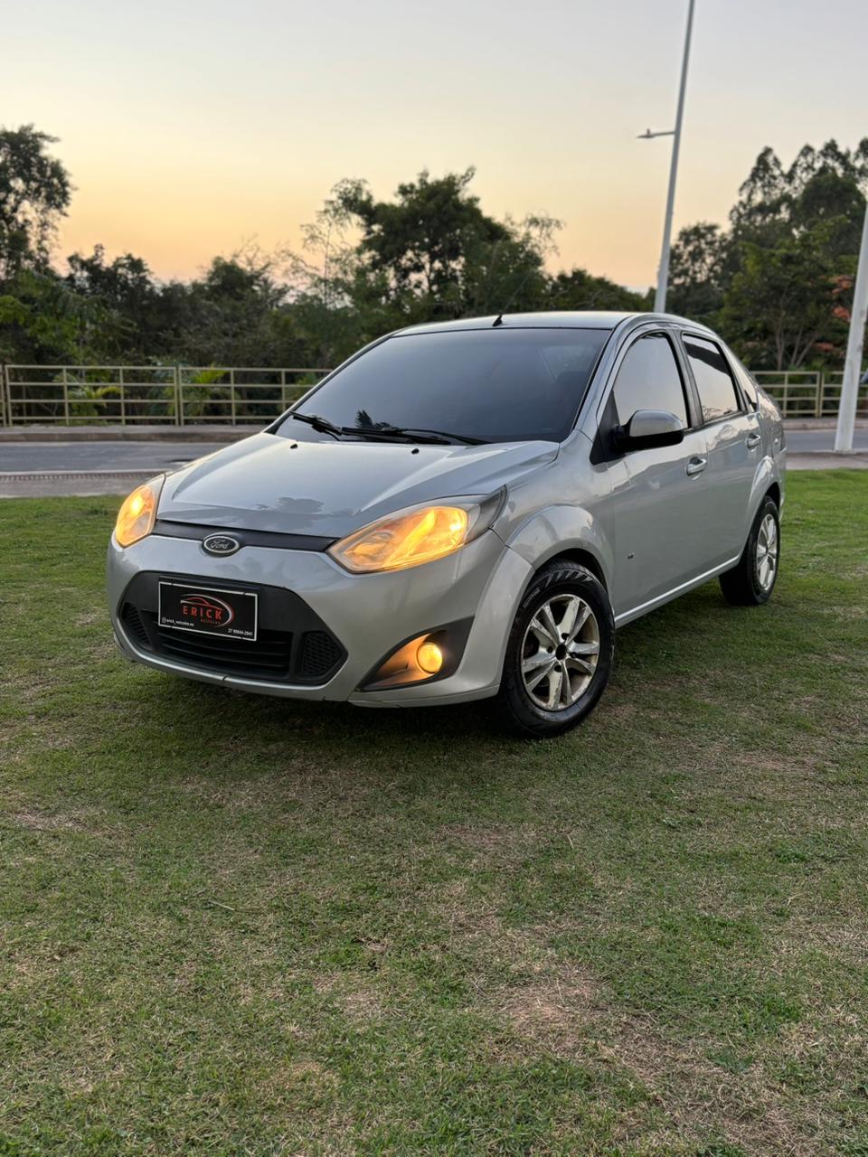 FORD FIESTA 1.6 2014 - PRATA