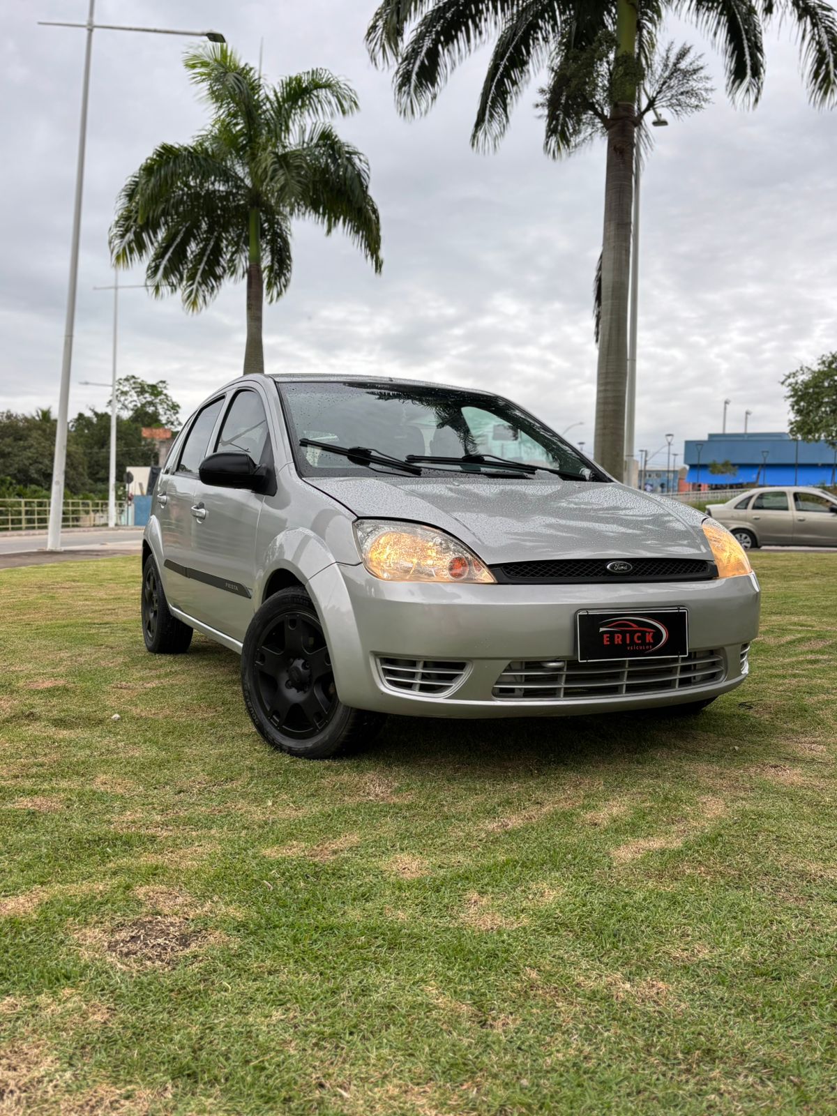 FIESTA HATCH 1.0 - PRATA