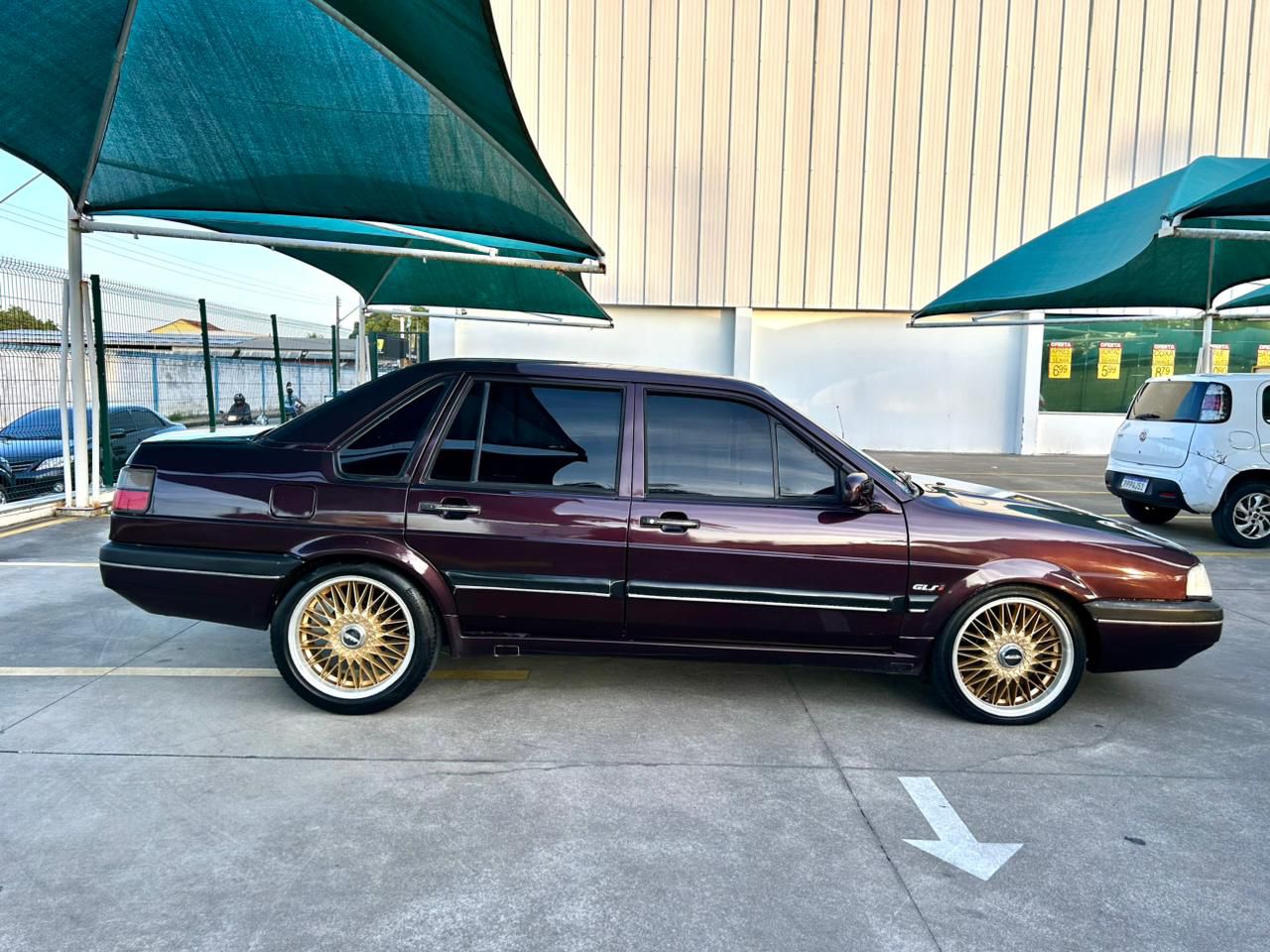 SANTANA GLSi 2.0 - VERMELHO