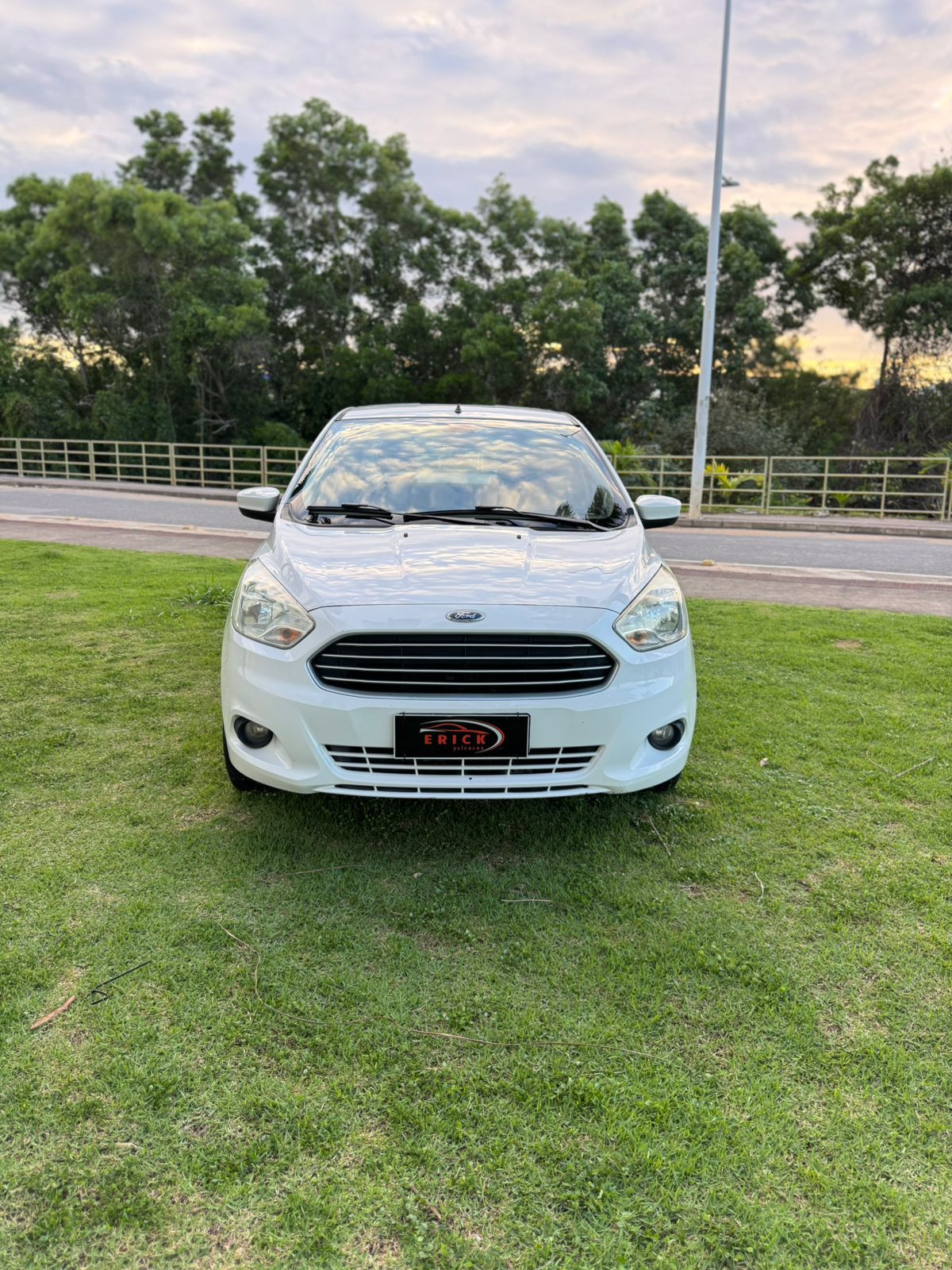 K-SEDAN 1.5 2015/2016 - BRANCO