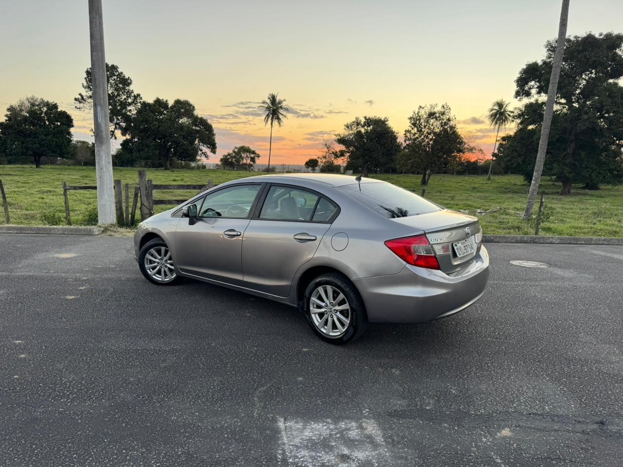 HONDA CIVIC LXR 2.0 AUTOMÁTICO 2014 - PRATA