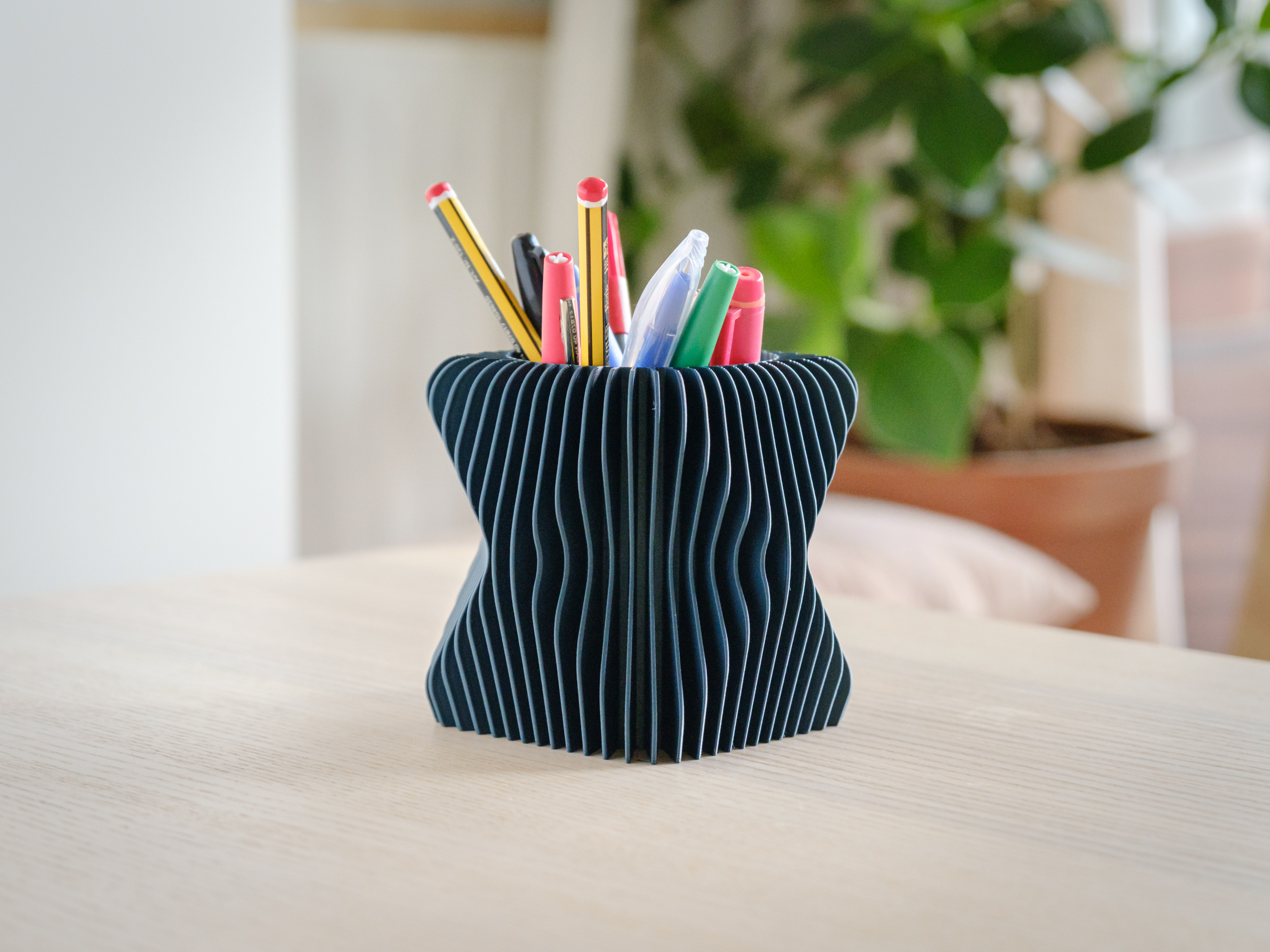 'Wavy' Pencil Holder