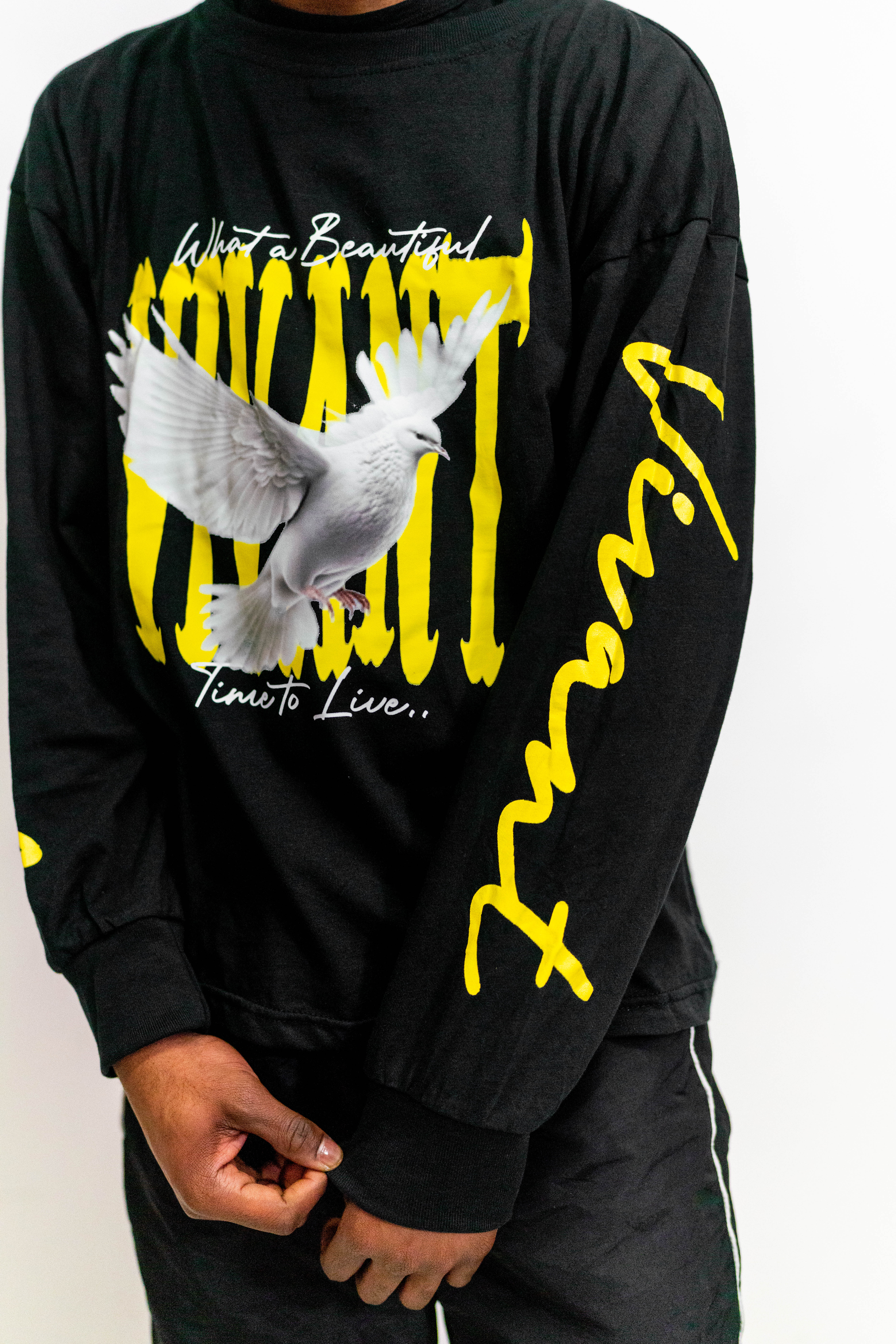Dove Longsleeve Shirt (Black)