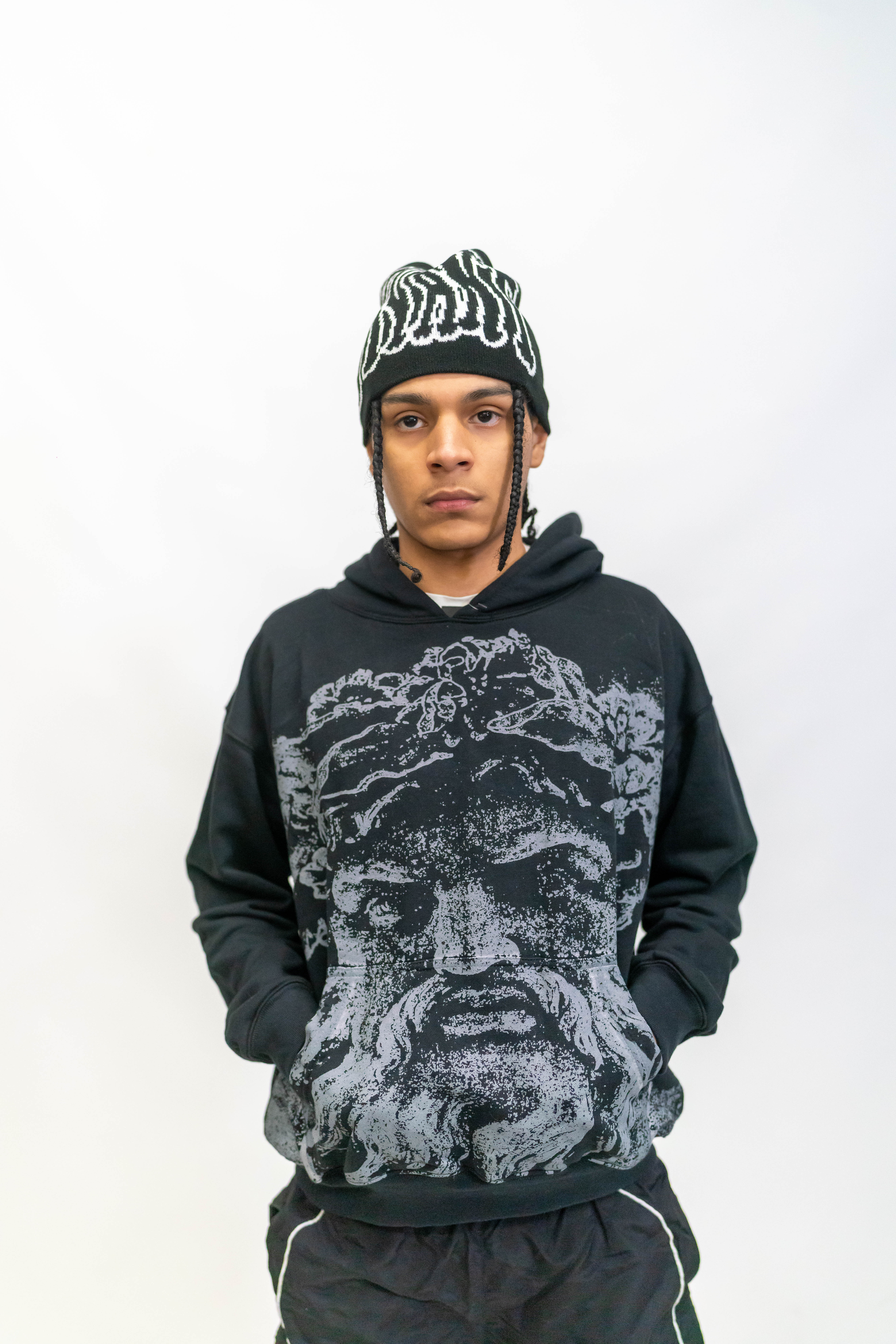 Zues Hoodie (Black)