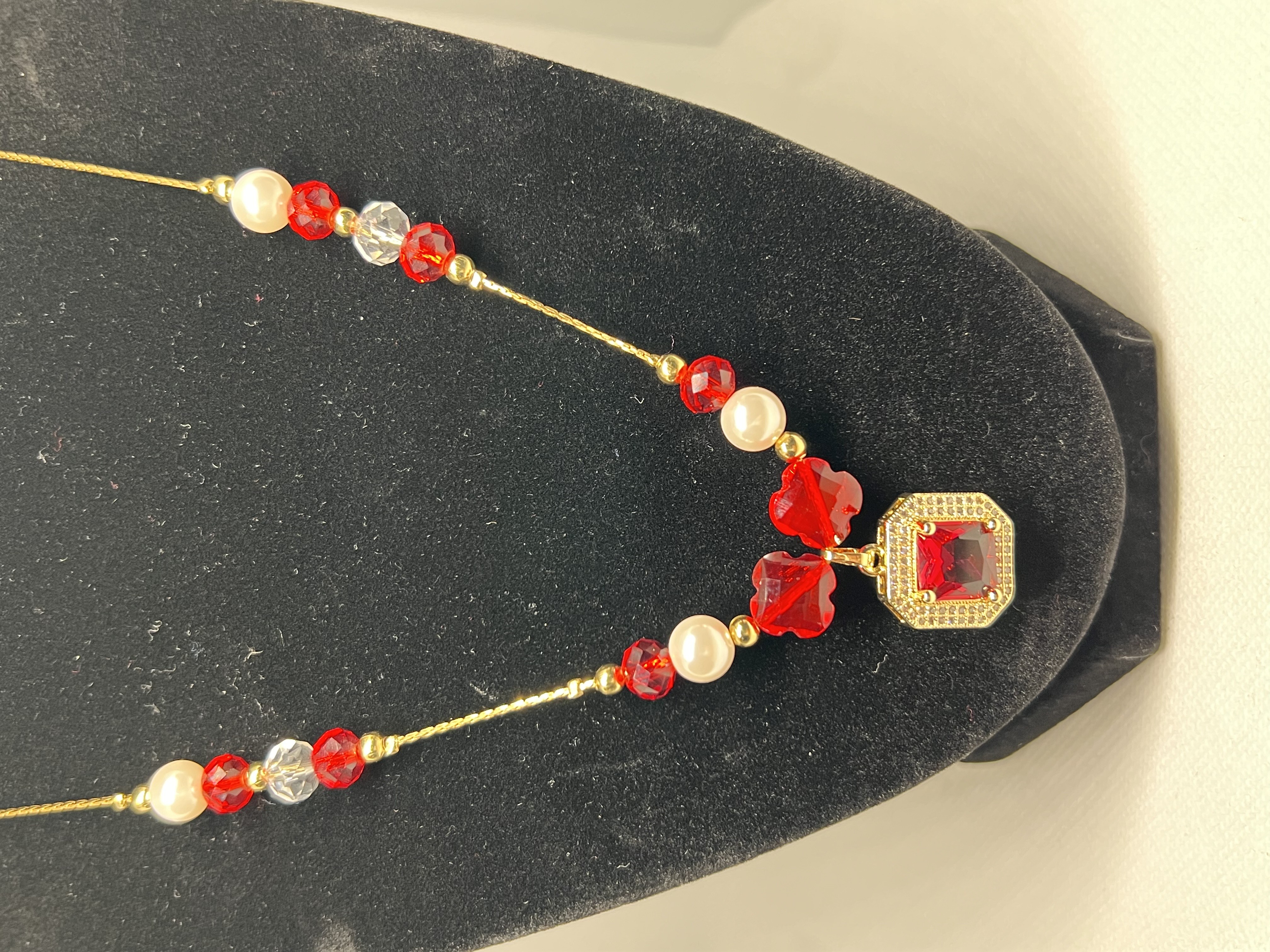 Red, and transparent Crystal, and pearls Jewelry Set