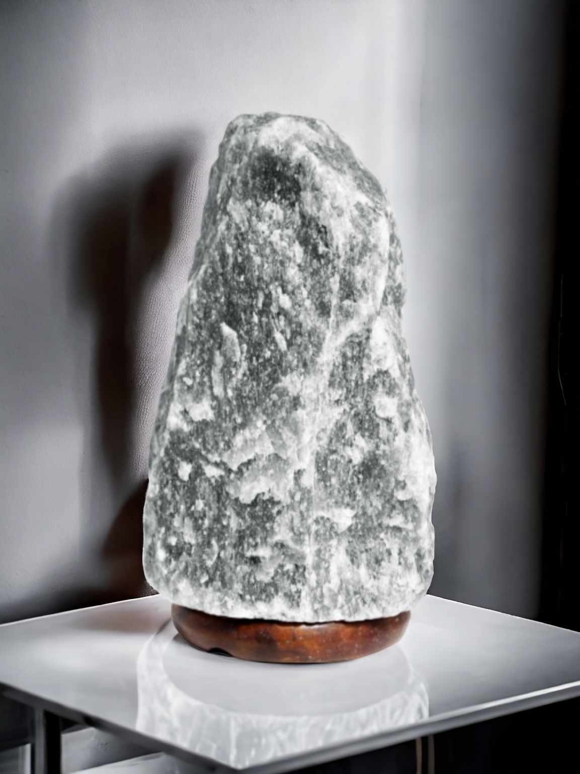 Pilka Himalajų druskos lempa 2-3kg