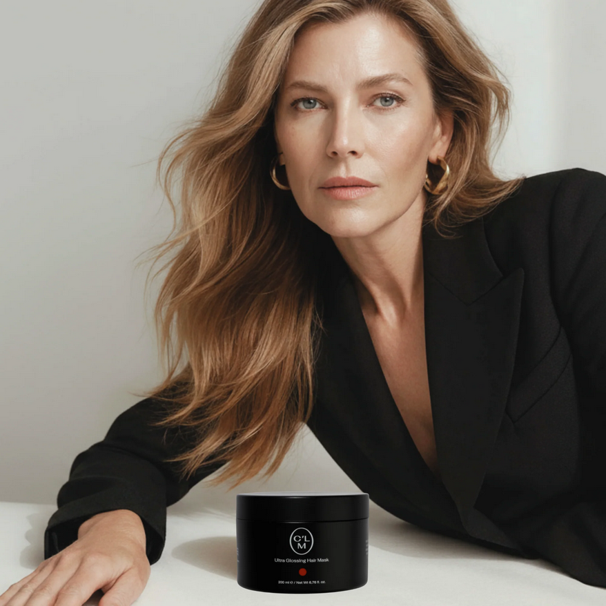 Maitinamoji žvilgesio suteikianti plaukų kaukė su makadamijų aliejumi