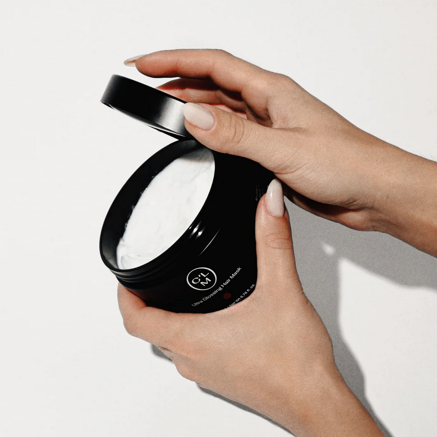 Maitinamoji žvilgesio suteikianti plaukų kaukė su makadamijų aliejumi