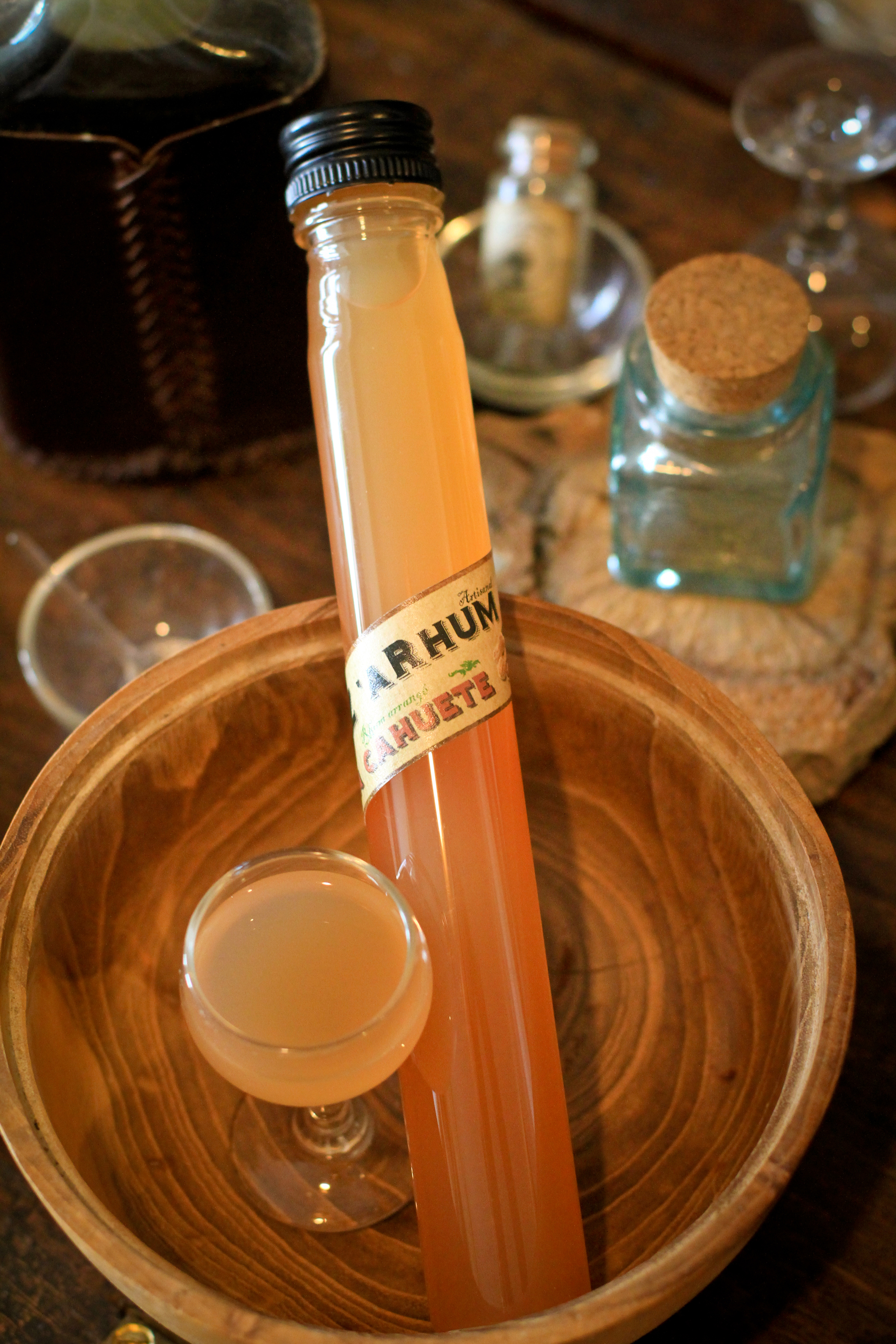 Rhum Arrangé   LA CAHUETE - 30° - (10, 20, 50 ou 70cl)