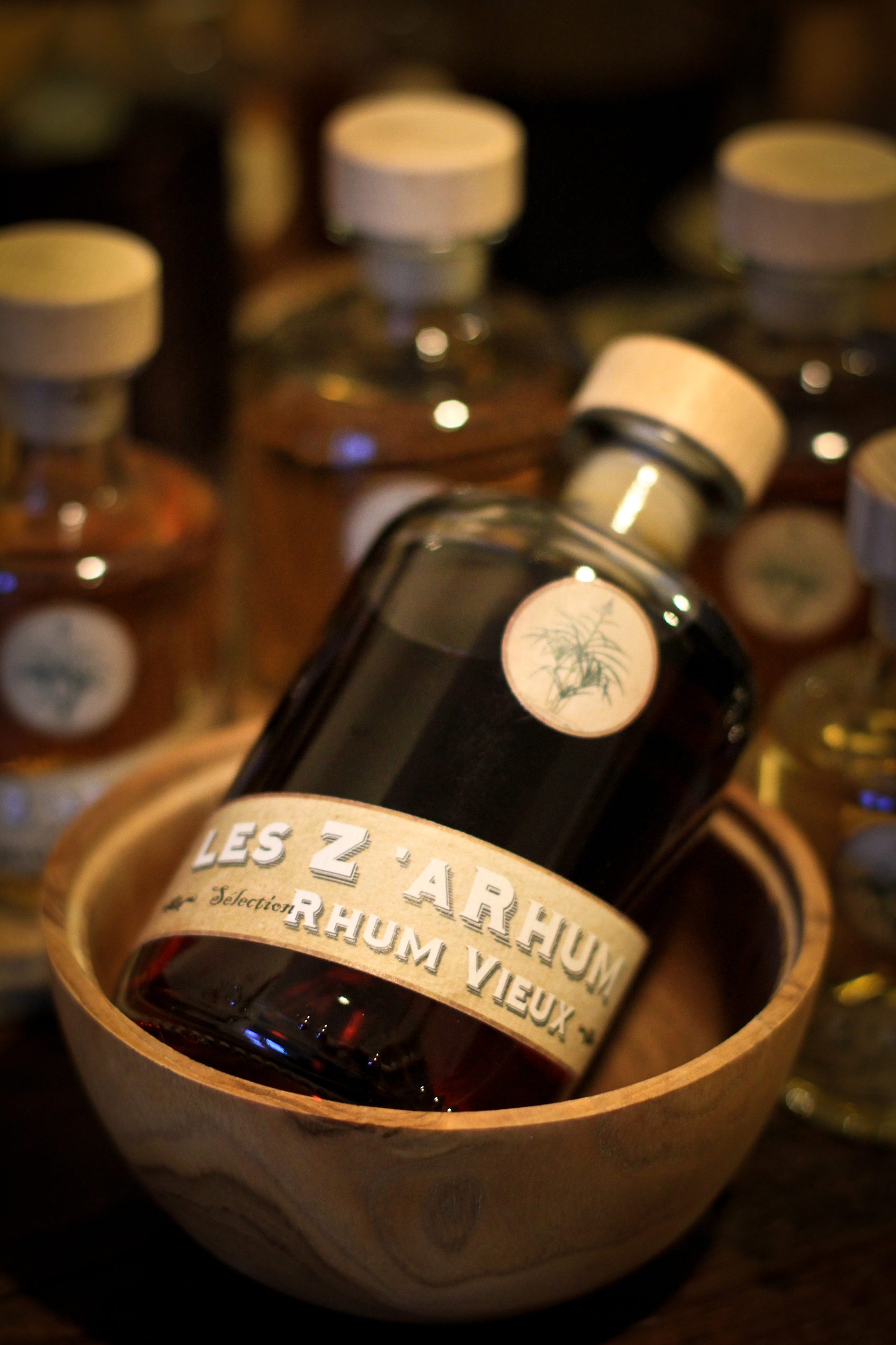 Sélection 2025 RHUMS & WHISKIES du Monde - Nous contacter