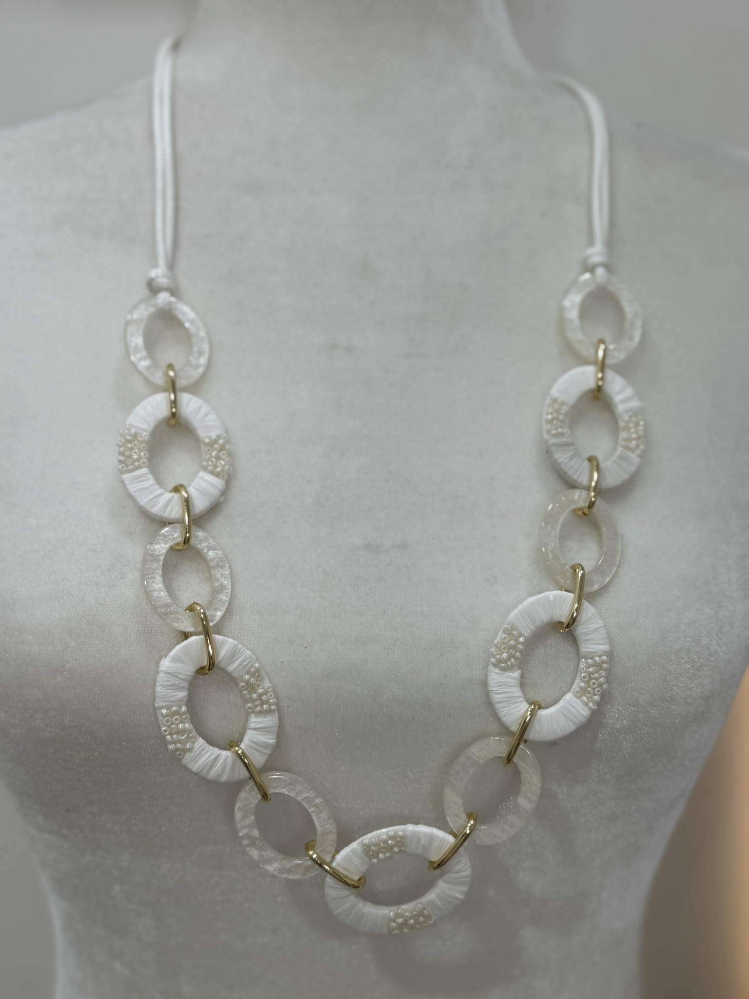 Collar ovalos