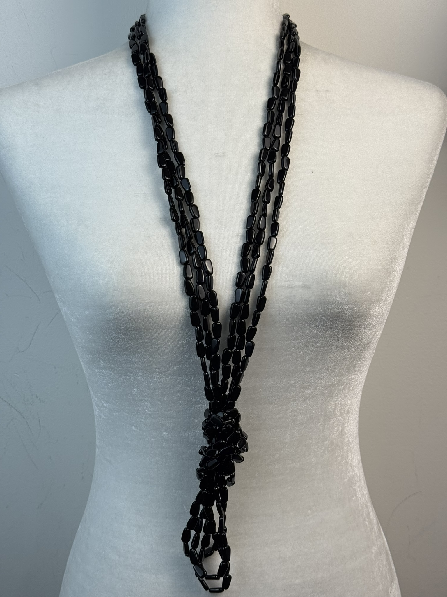 Collar nudo