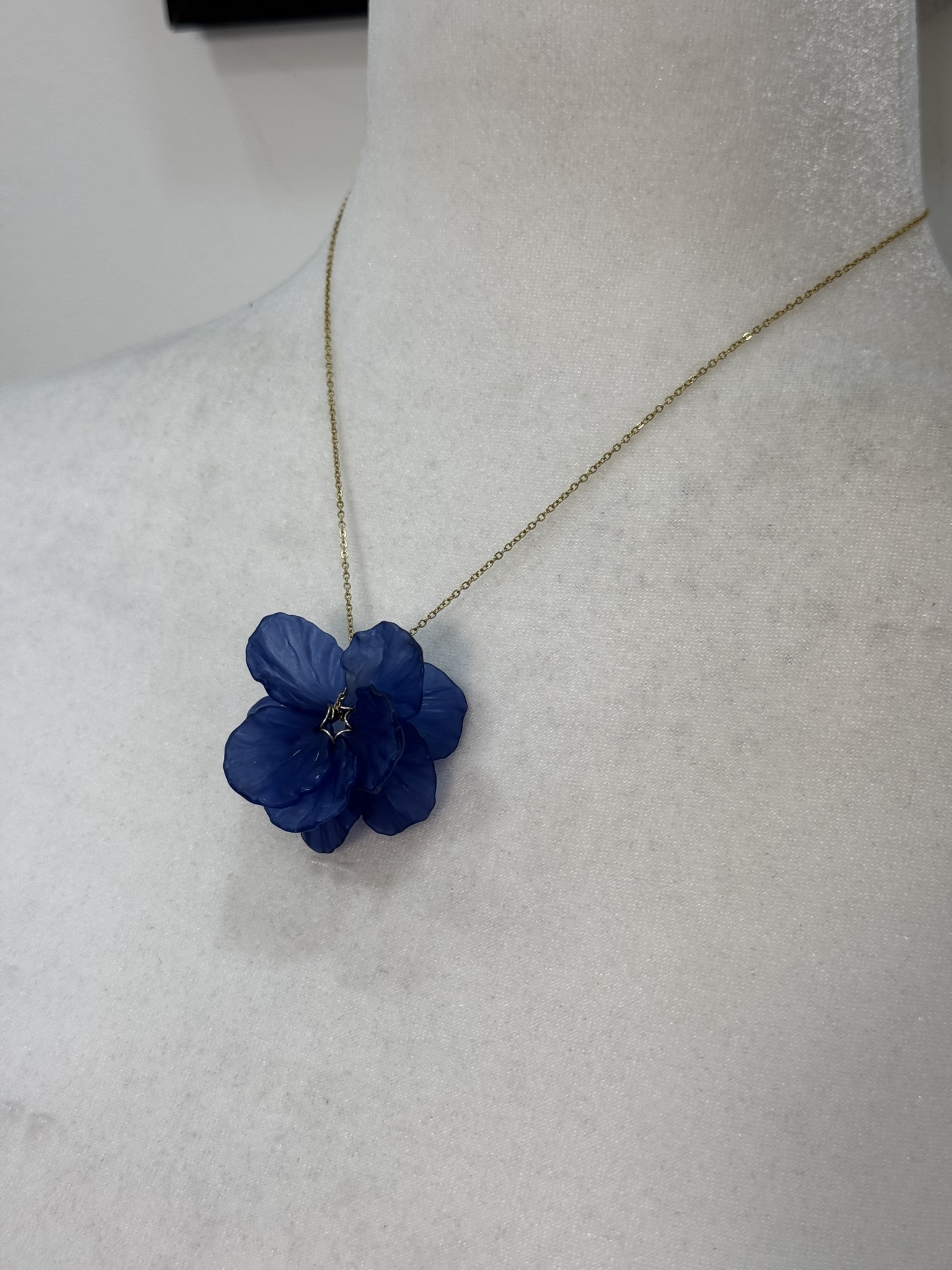 Collar corto flor