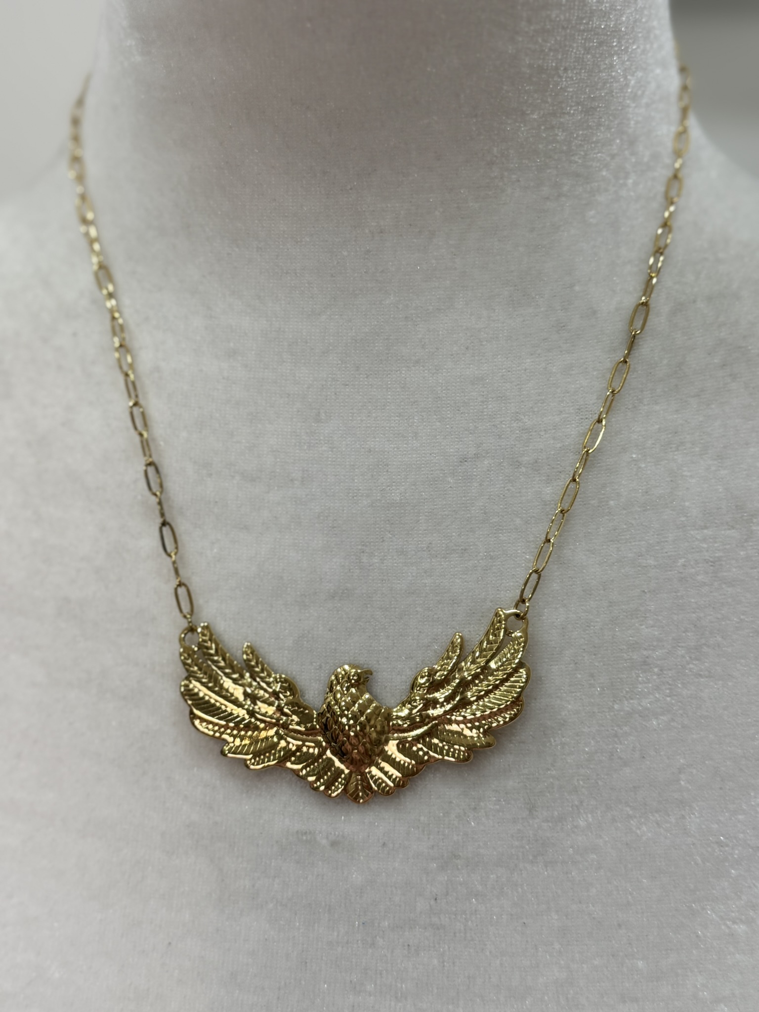 Collar corto Aguila