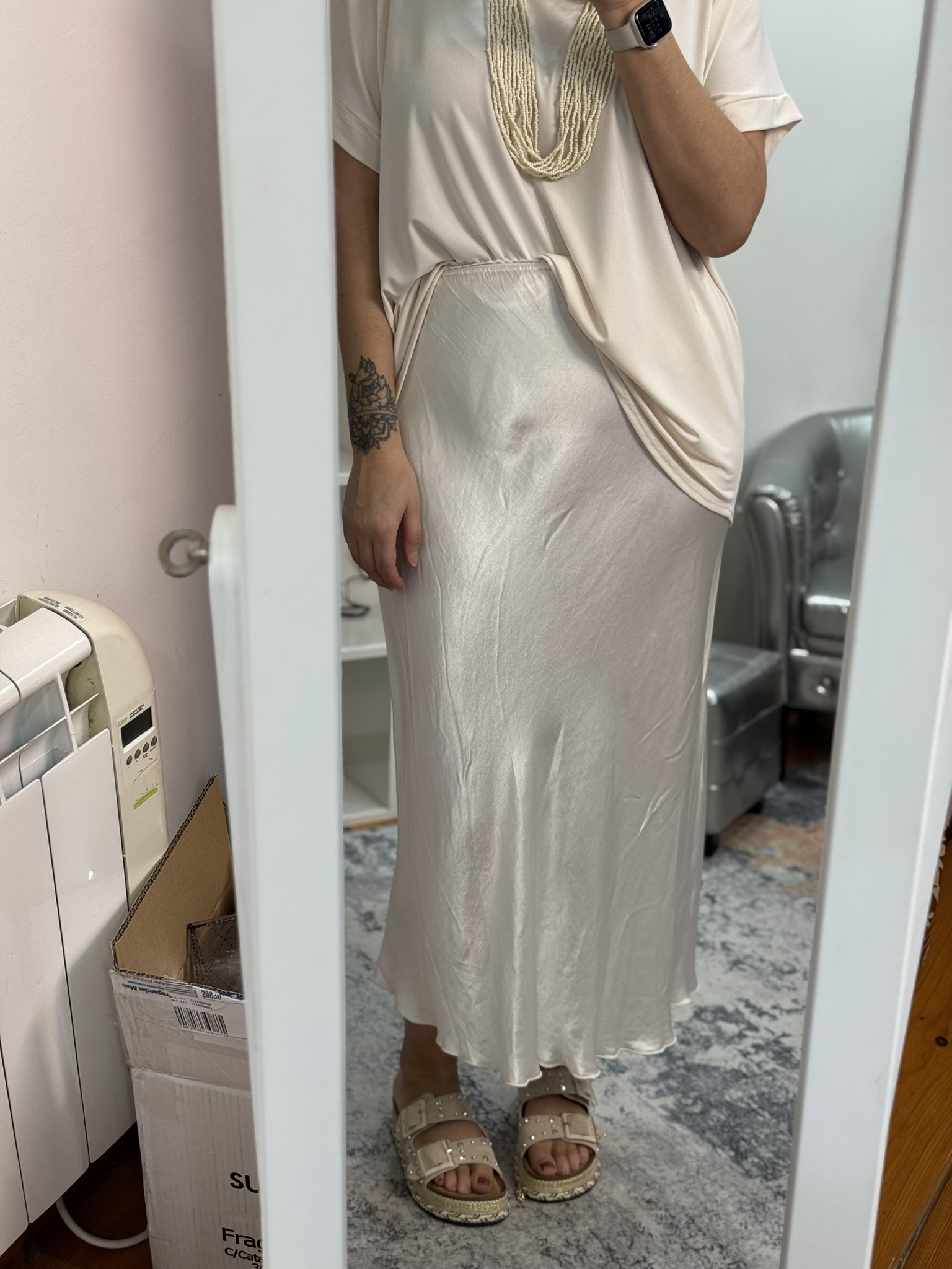 Falda satín 
