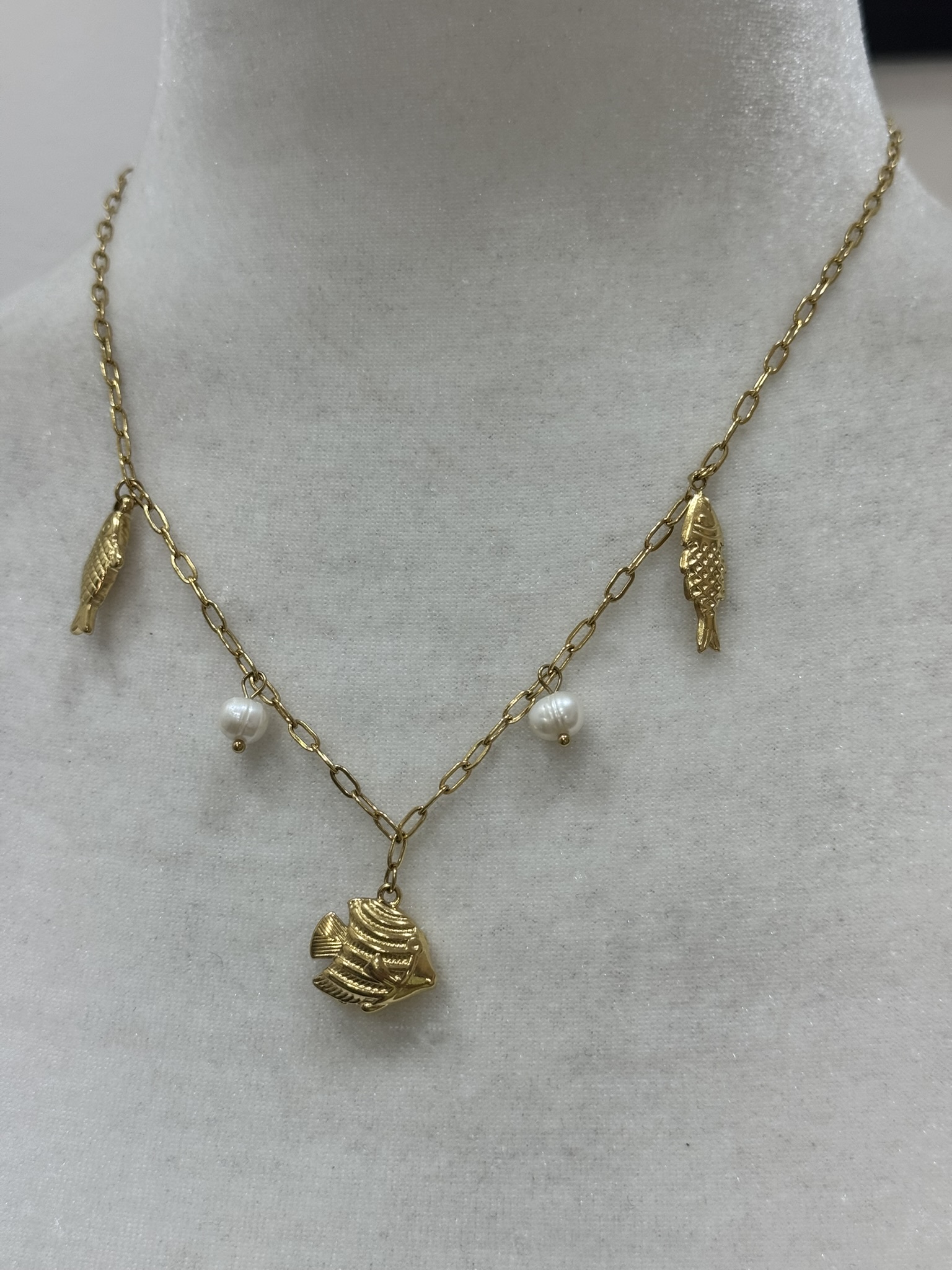 Collar peces