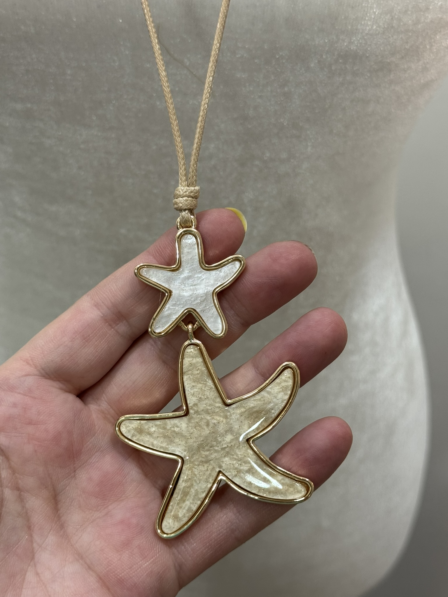 Collar estrella doble