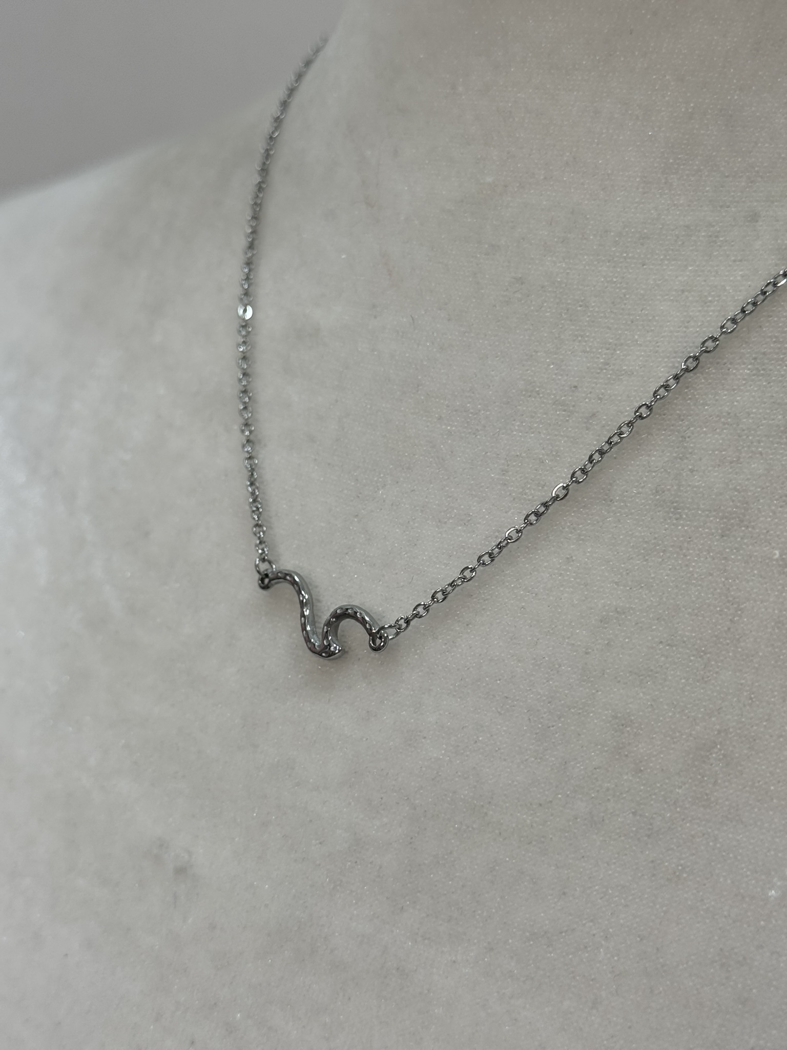 Collar acero ola