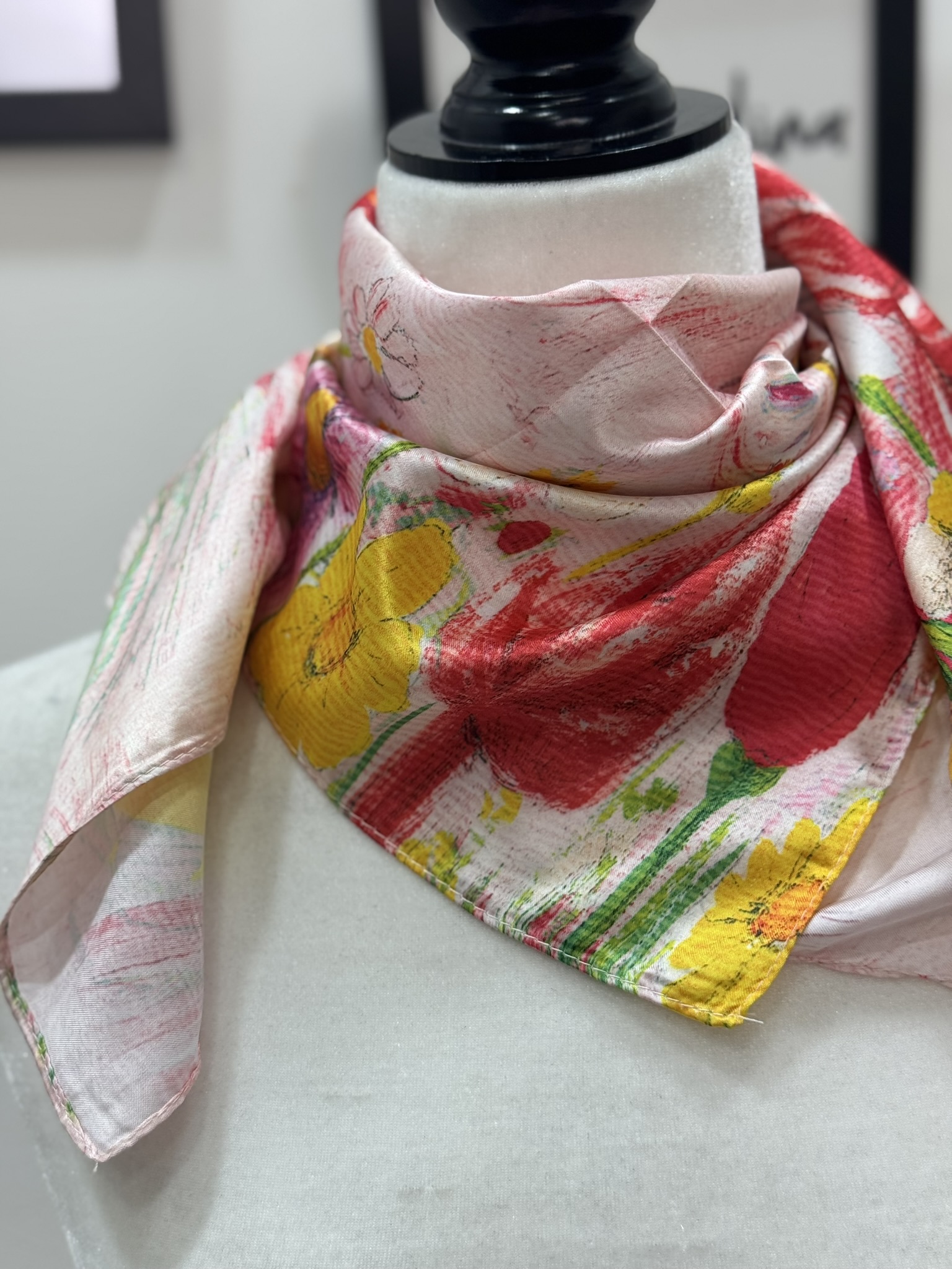 Pañuelo rosa flores