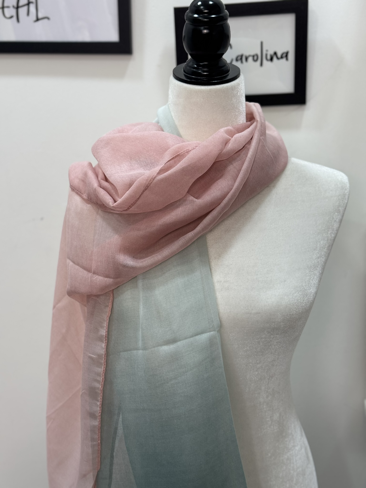 Pañuelo degrade (gris-rosa)