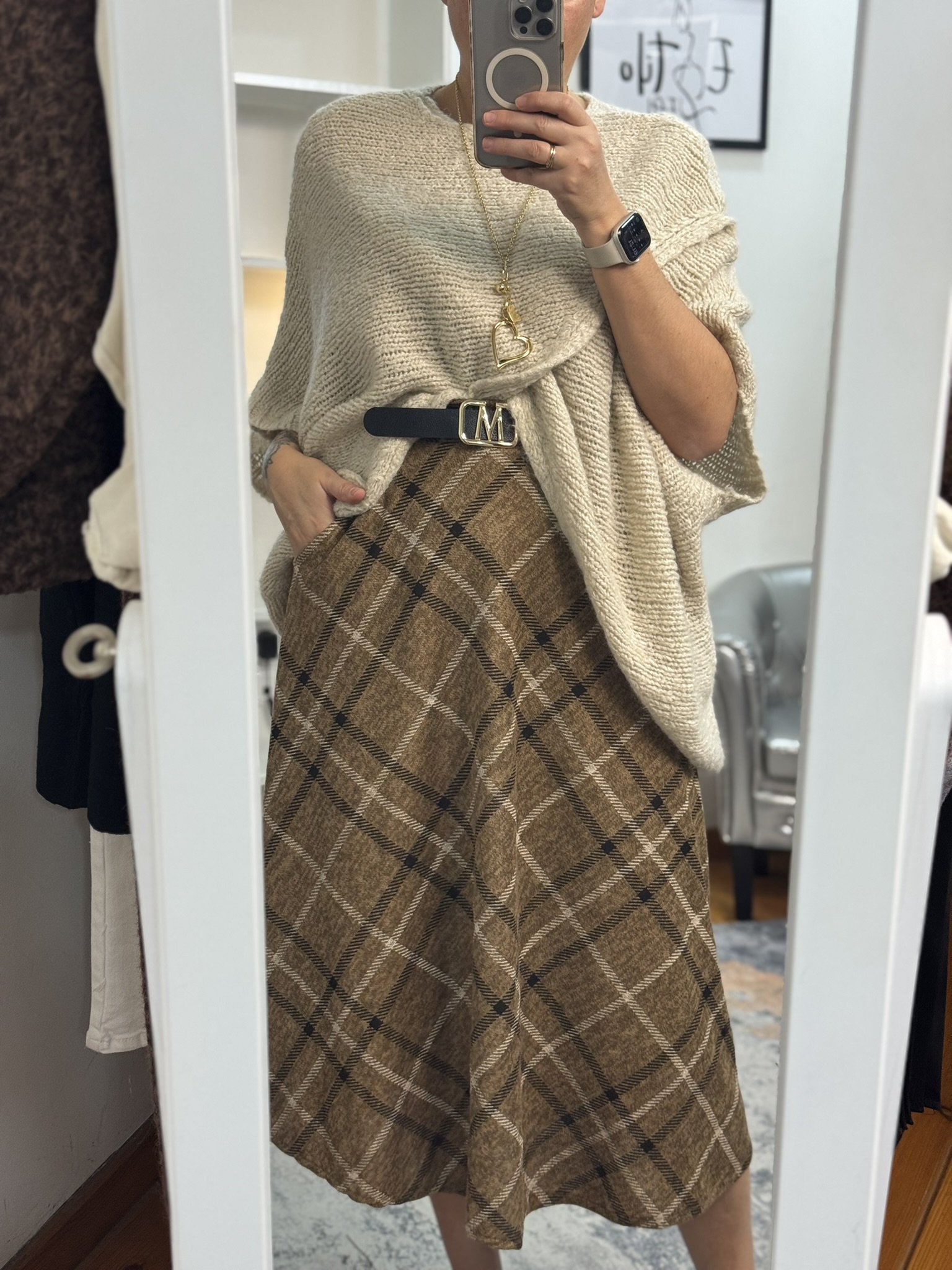 Falda cuadros corte irregular 