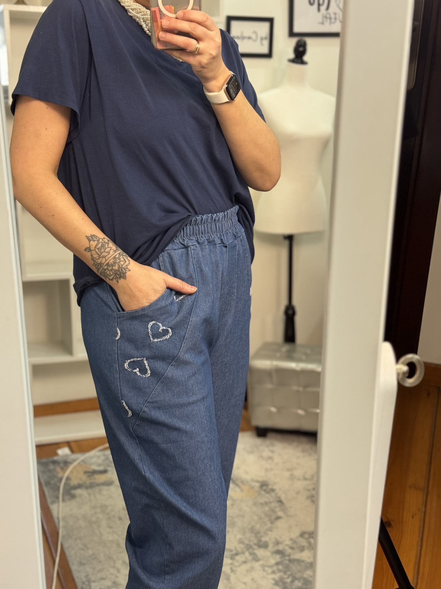 Jeans multitalla detalle corazones