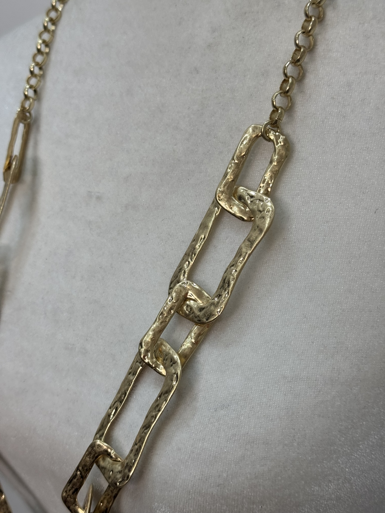 Collar largo detalles rectángulo