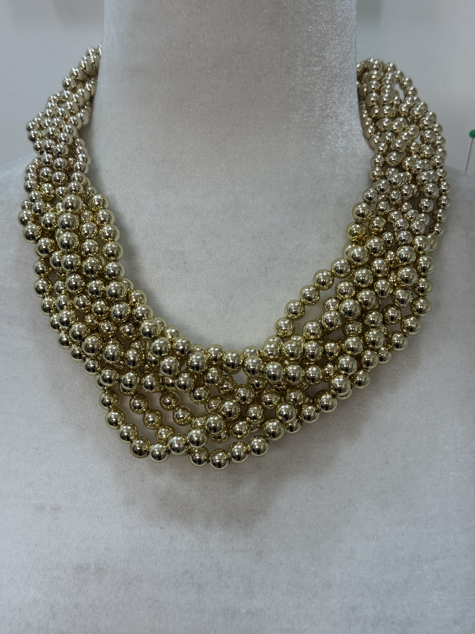 Collar esferas trenzadas