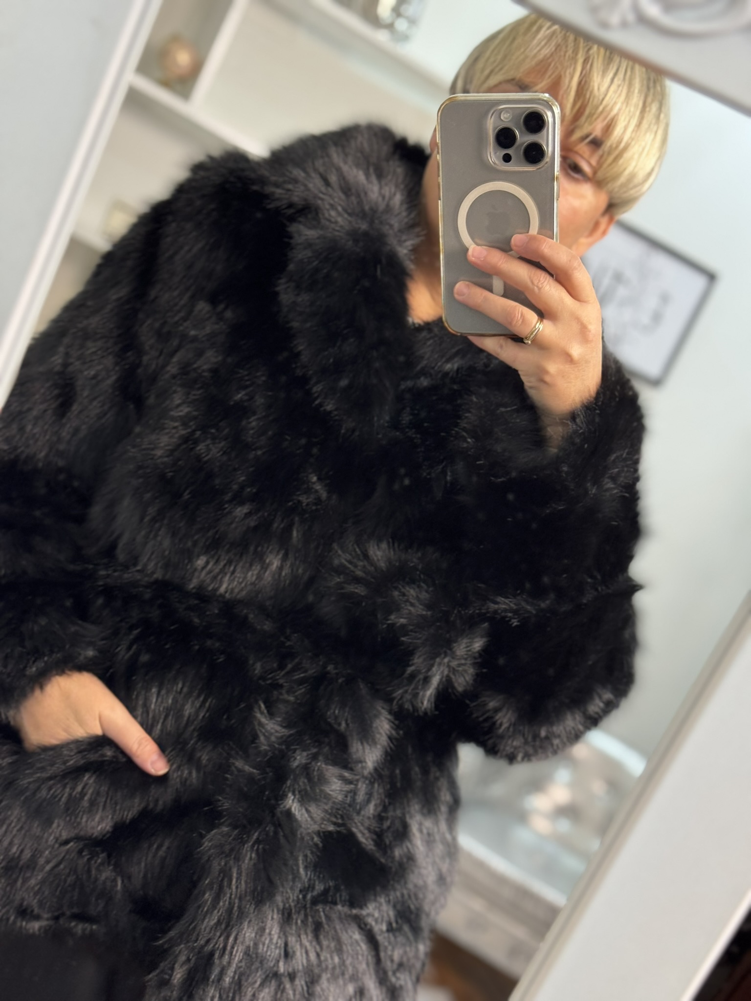 Abrigo pelo cinturón